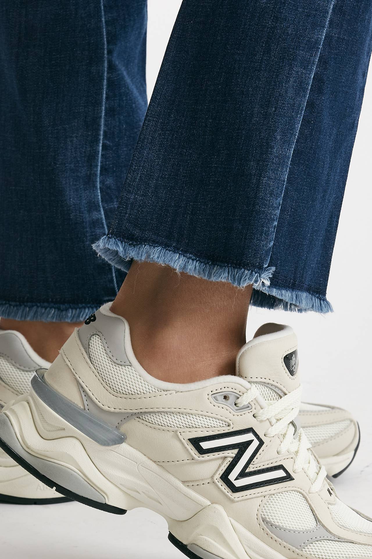 Jeans a trombetta lavaggio medio scuro