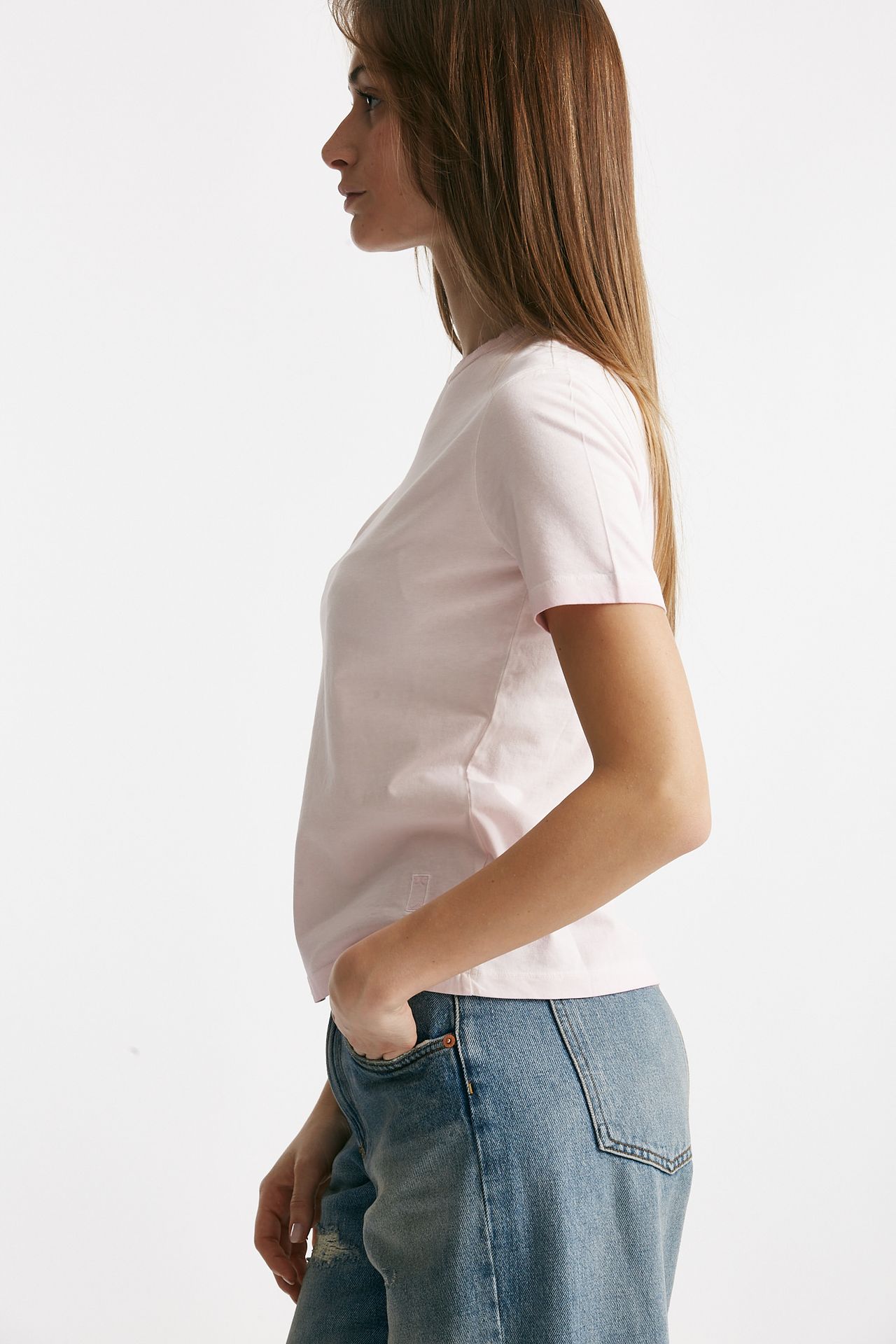 T-shirt basic in cotone slavato rosa chiaro