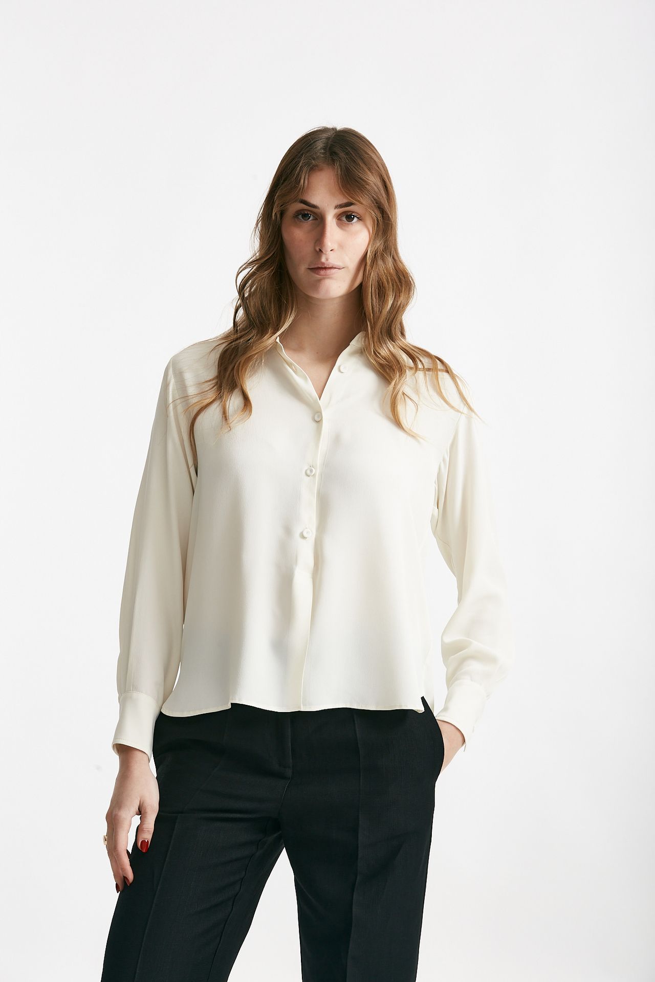 Camicia serafino in misto seta panna