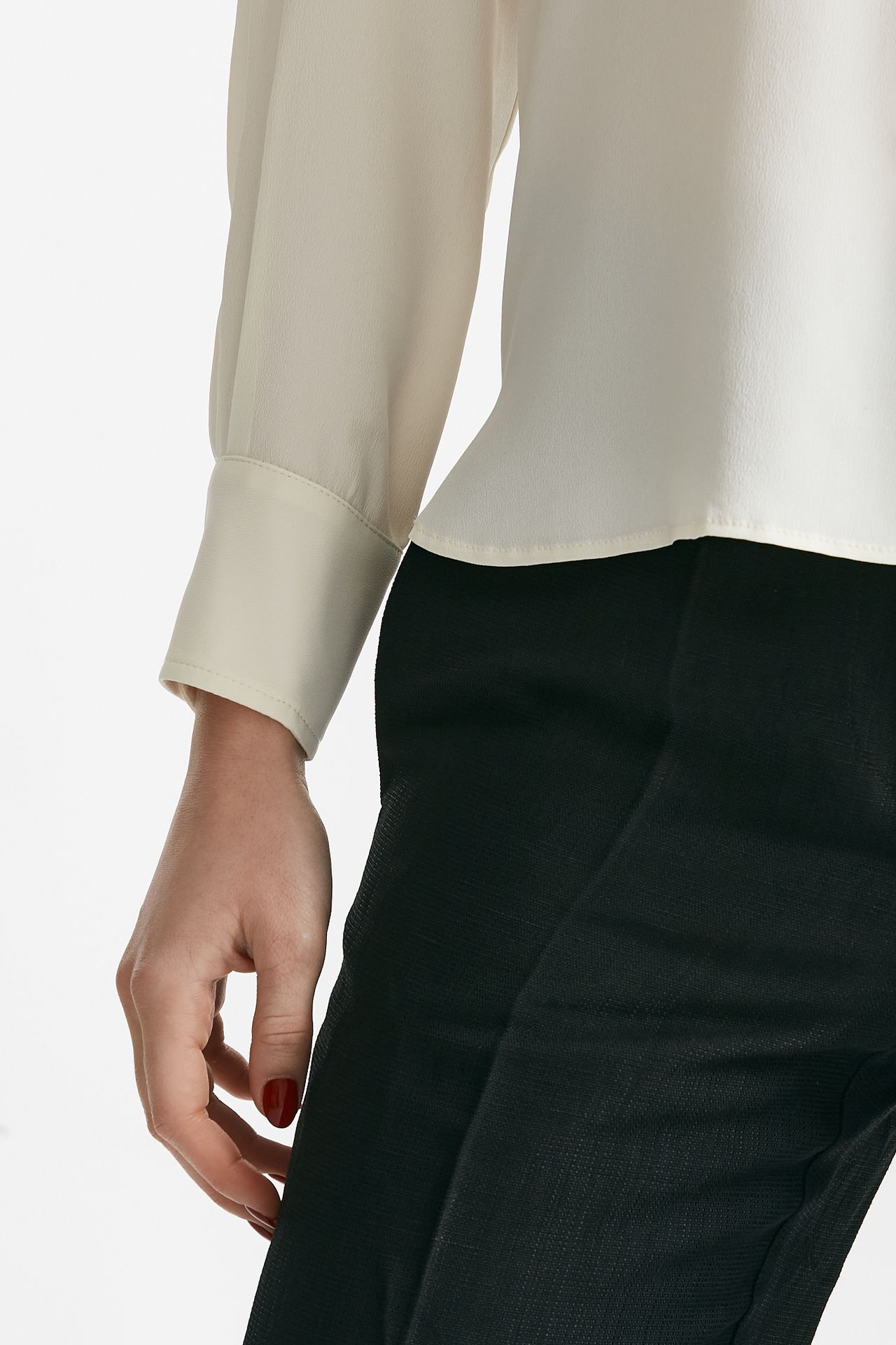 Camicia serafino in misto seta panna 
