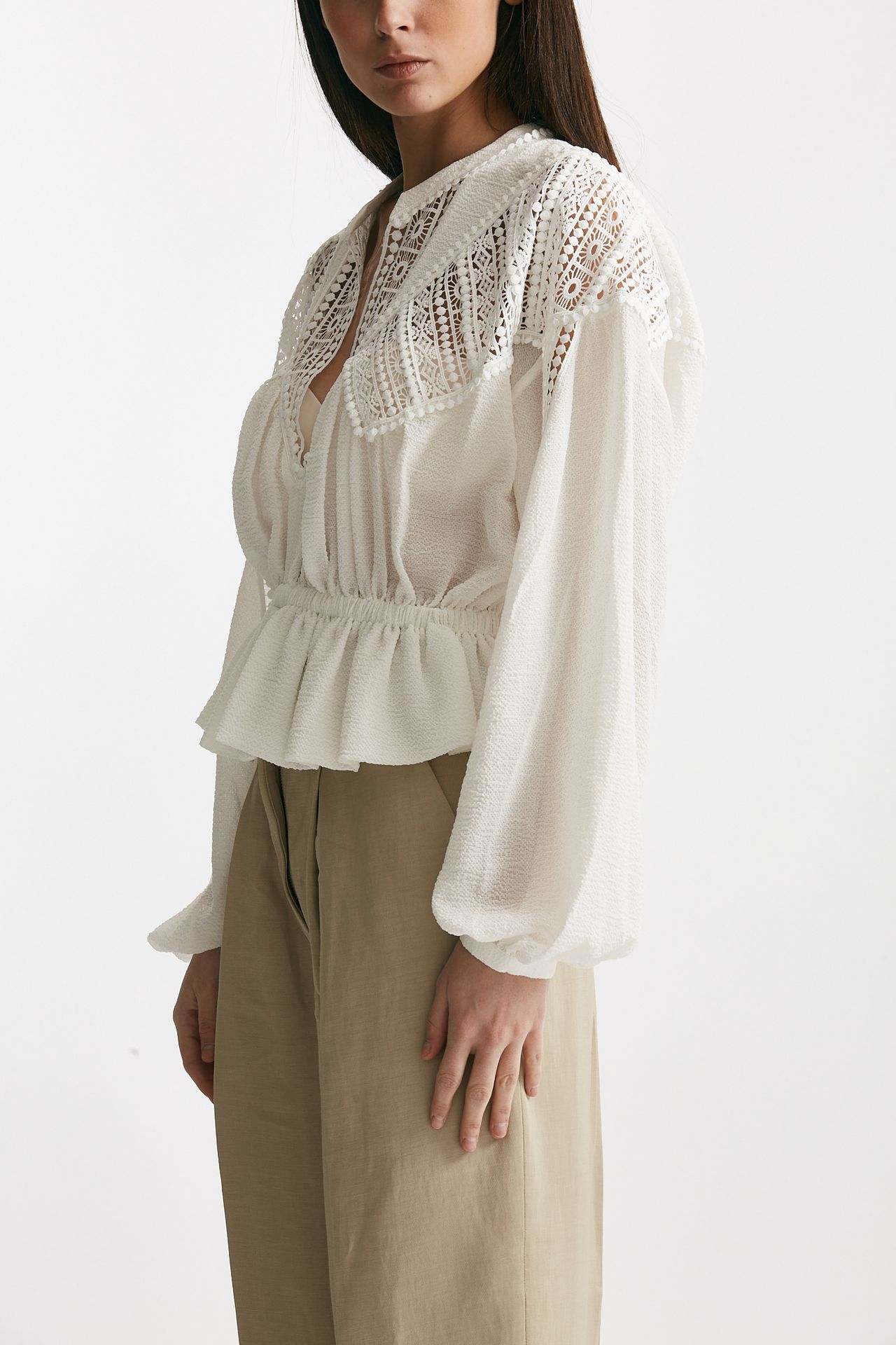 Camicia collo coreana in crepe bianco 