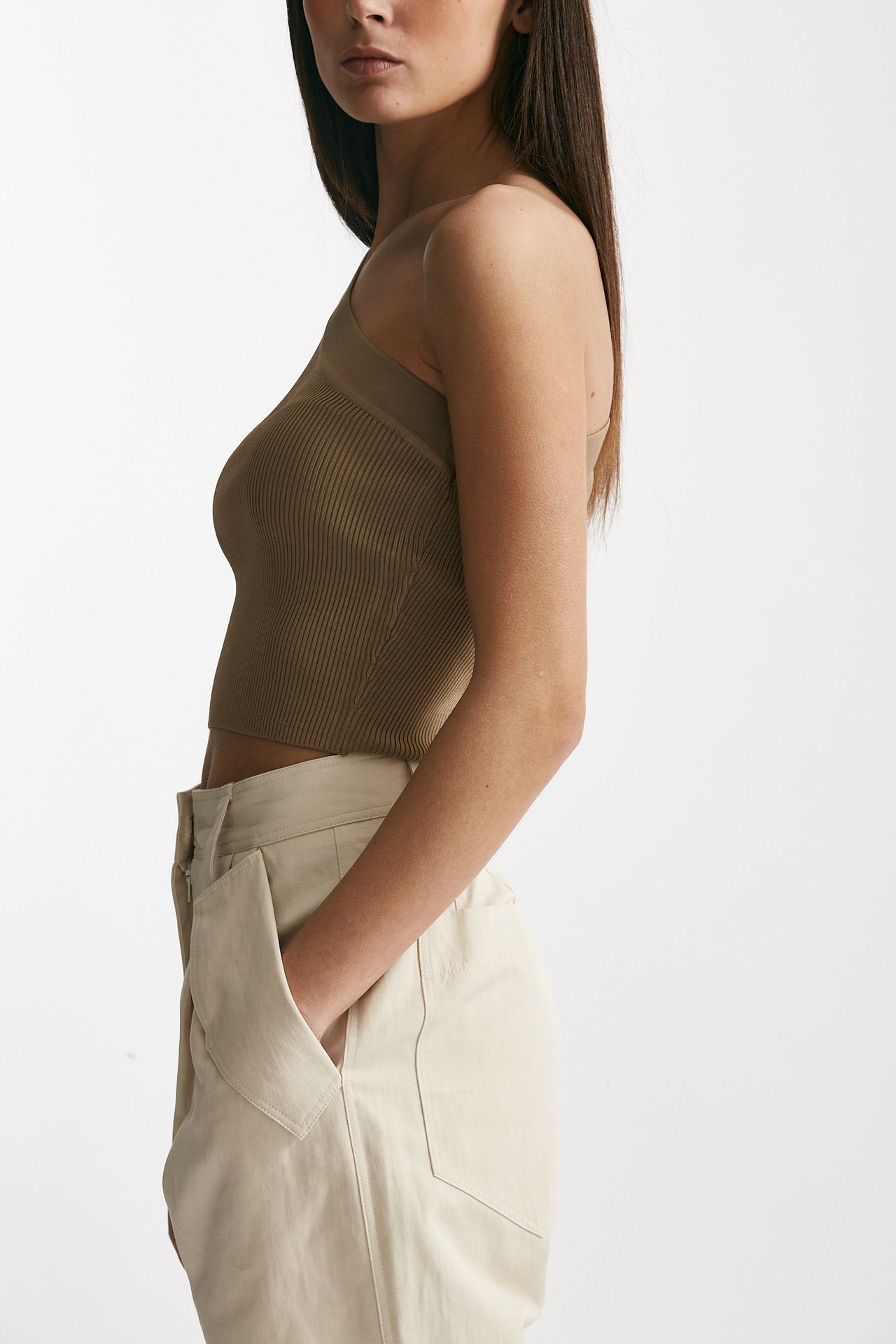 Top monospalla cammello