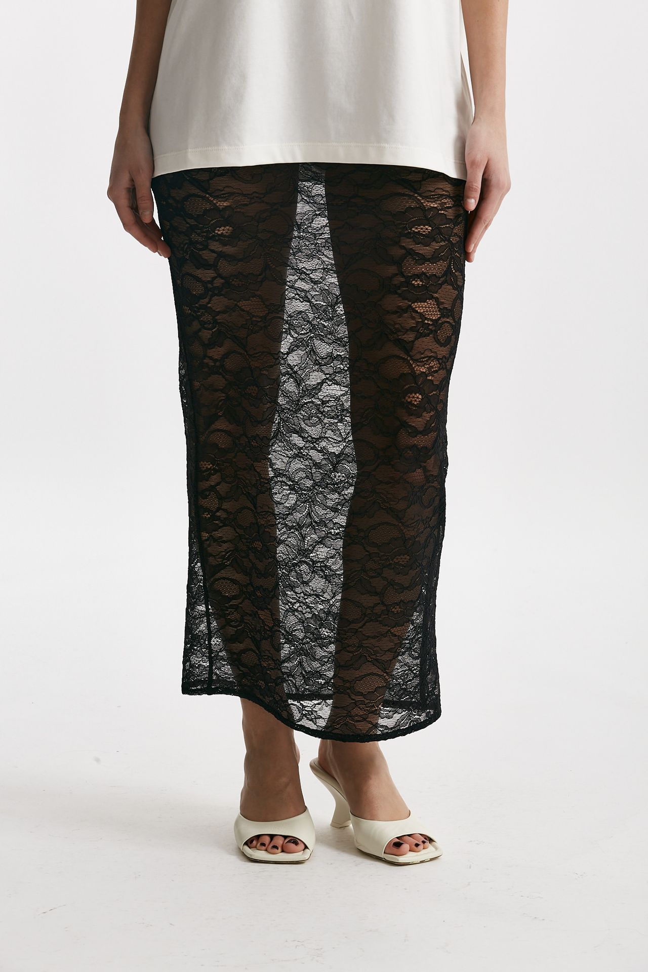 Gonna longuette in pizzo nero
