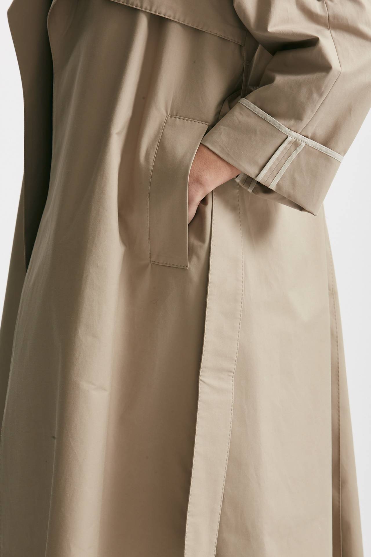 Trench over UTRENCH beige