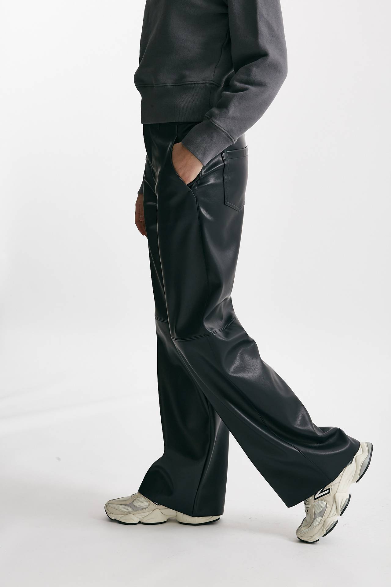 Pantalone ampio in ecopelle STORIA
