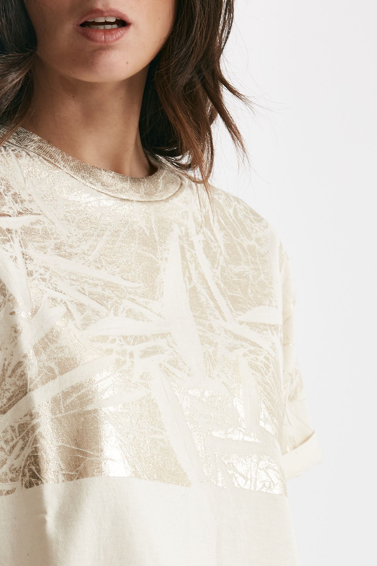 T-shirt a scatolina panna con stampa 
