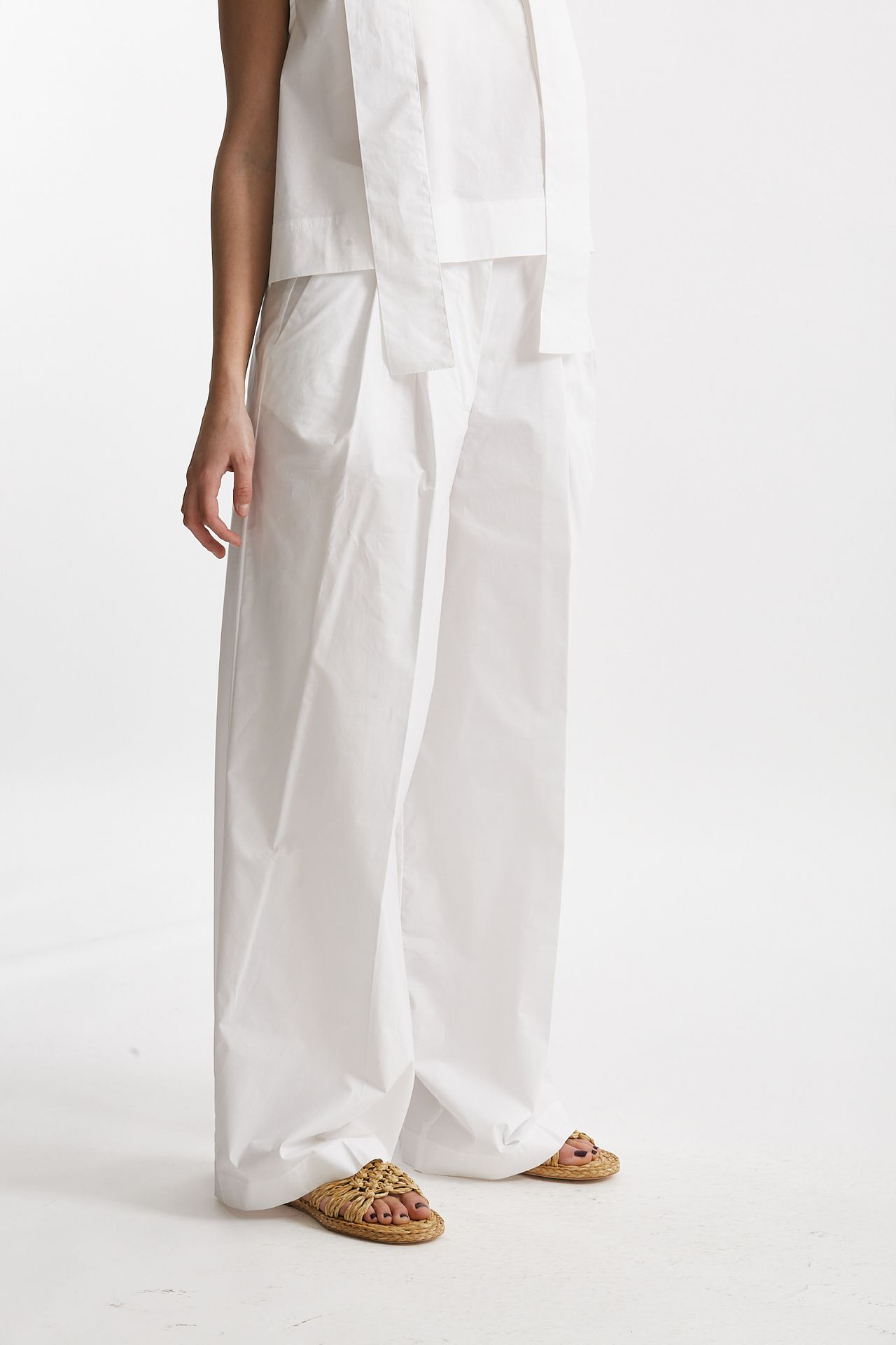 Pantalone in cotone bianco vita alta