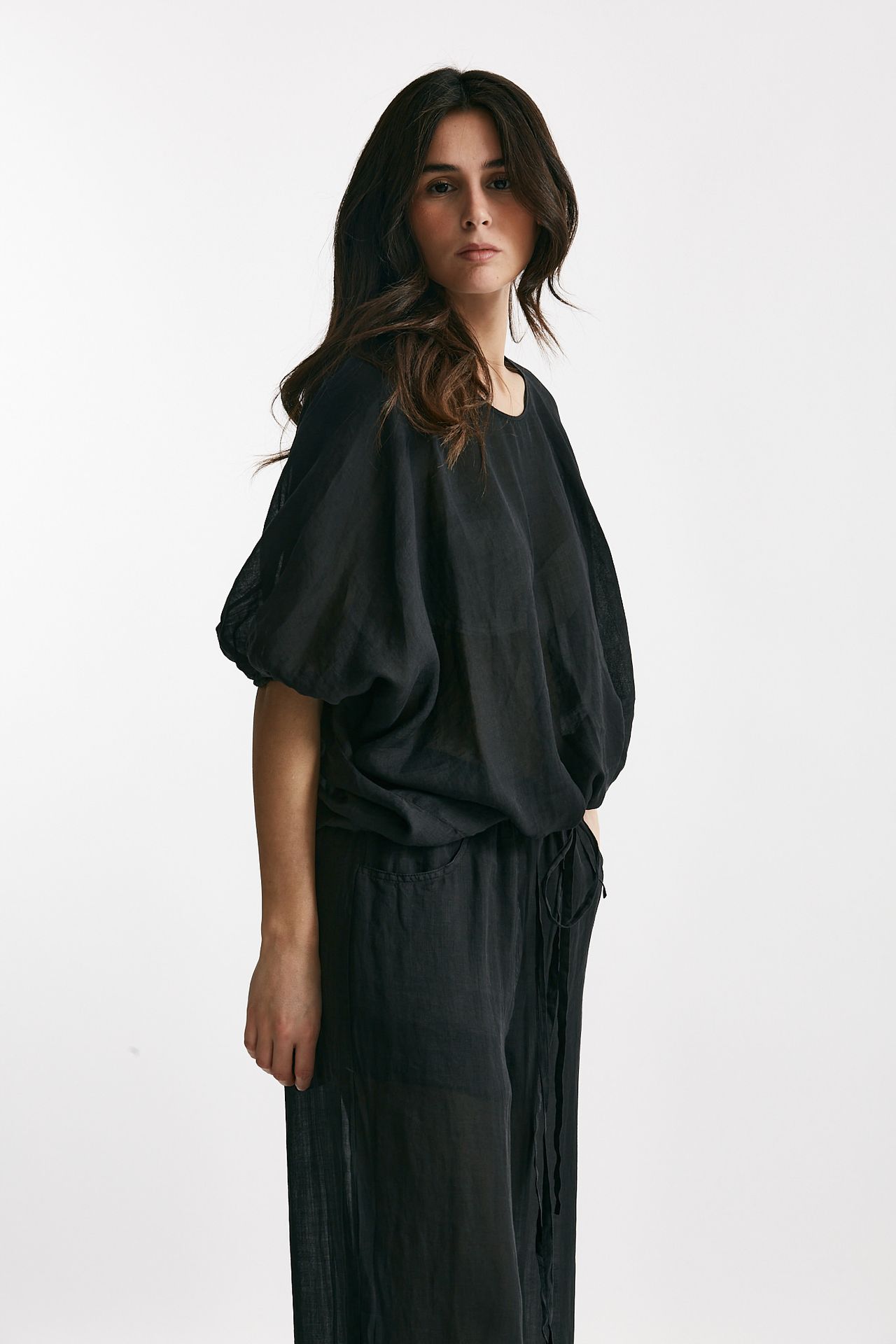 Camicia in lino nero 