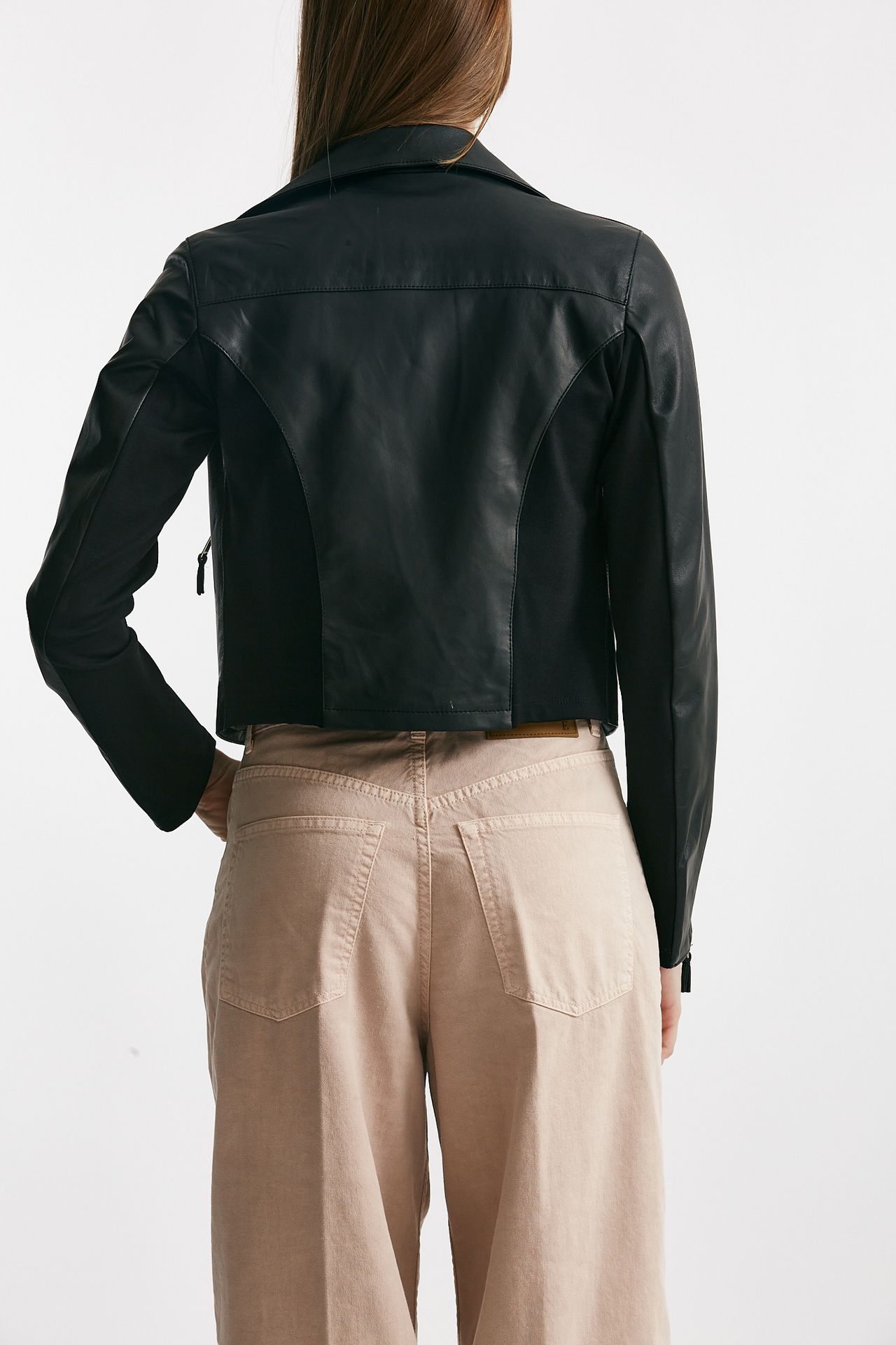 Chiodo in pelle nero