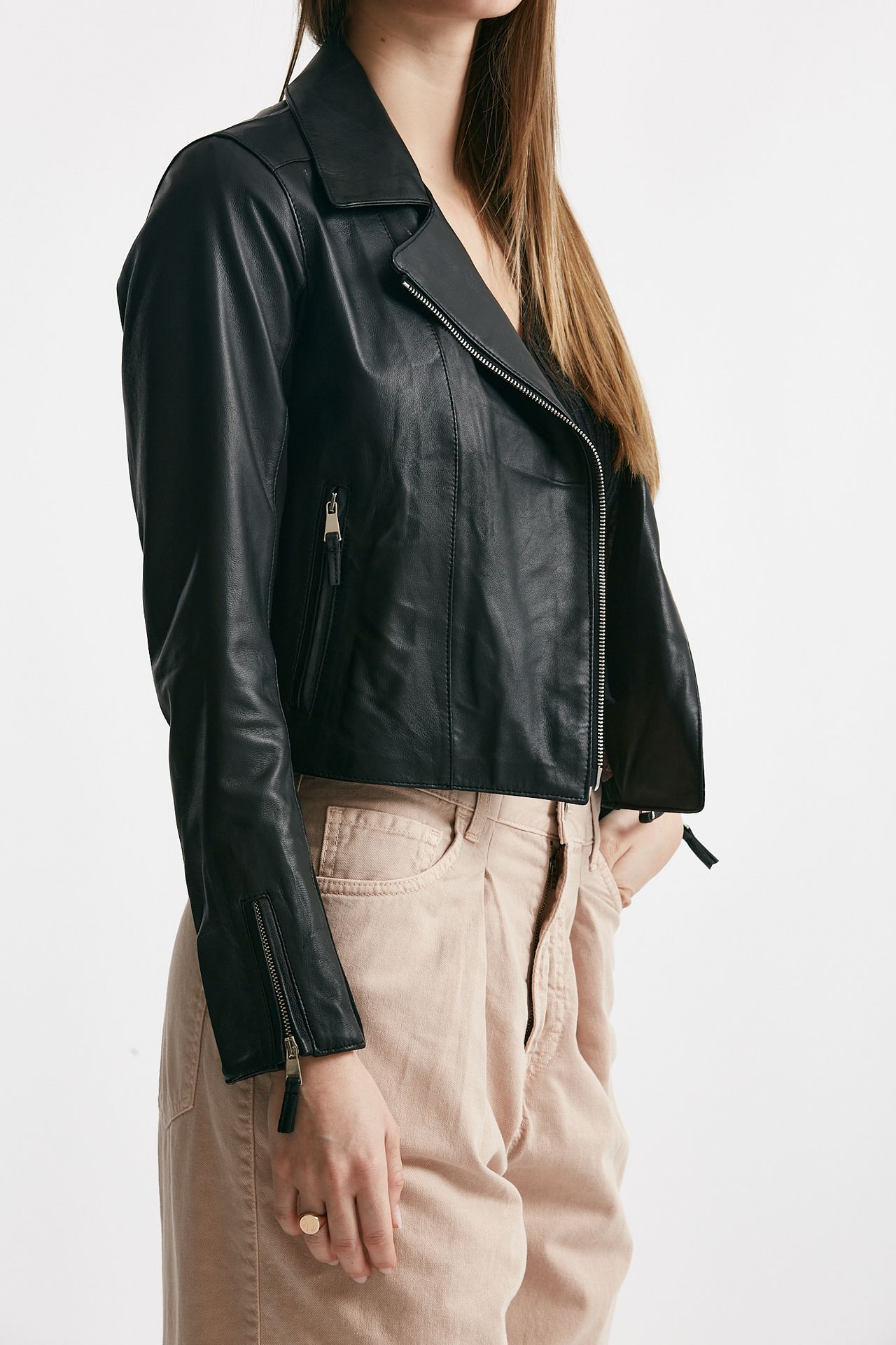 Chiodo in pelle nero