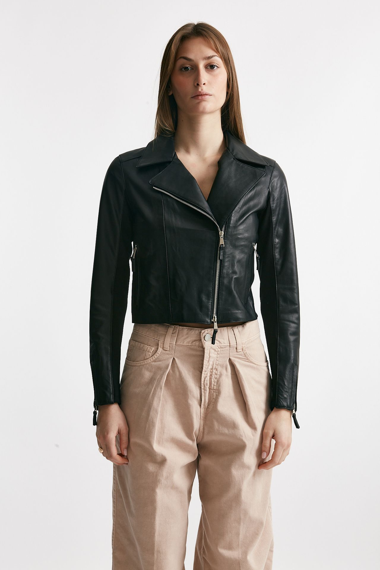 Chiodo in pelle nero
