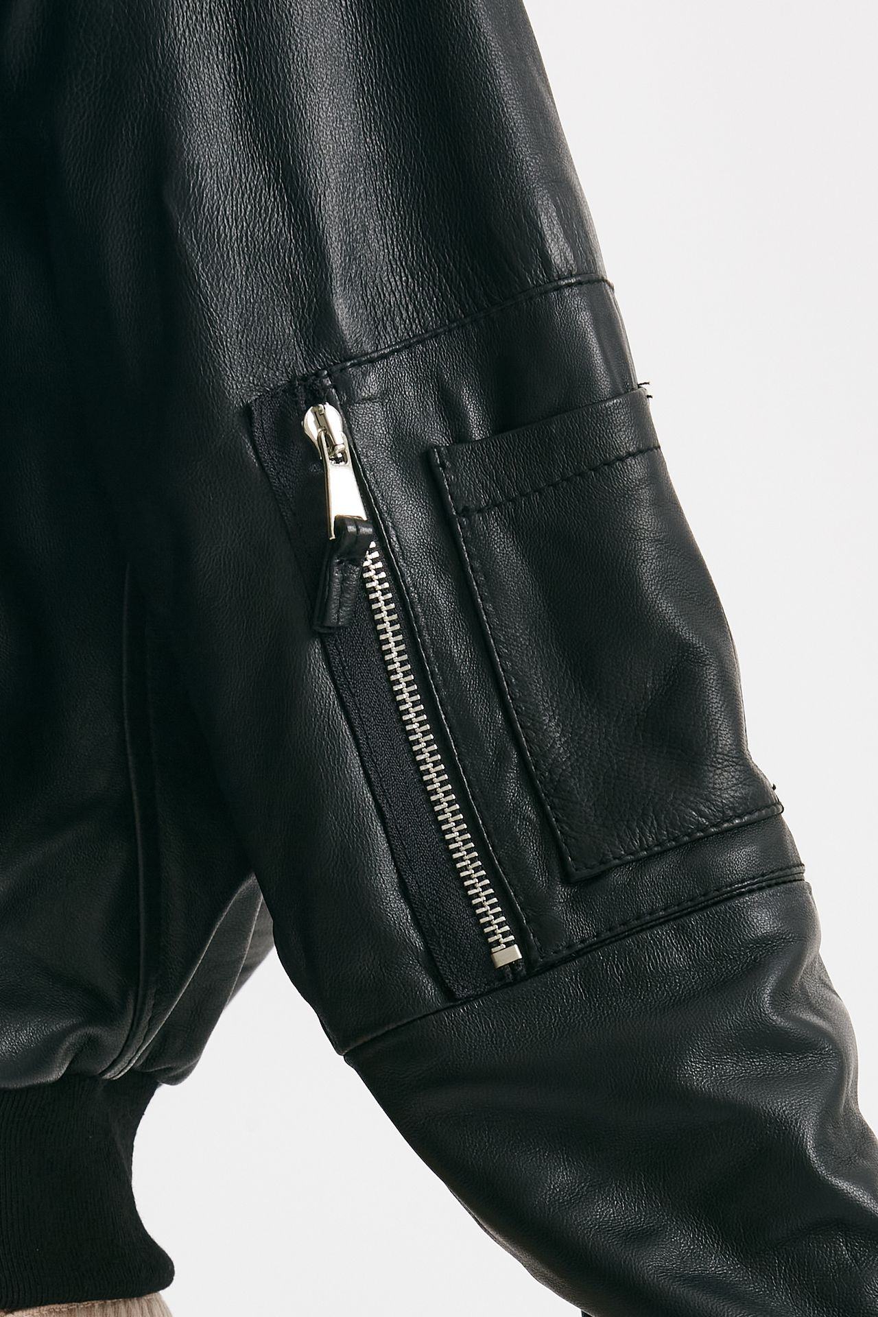 Bomber in pelle nero