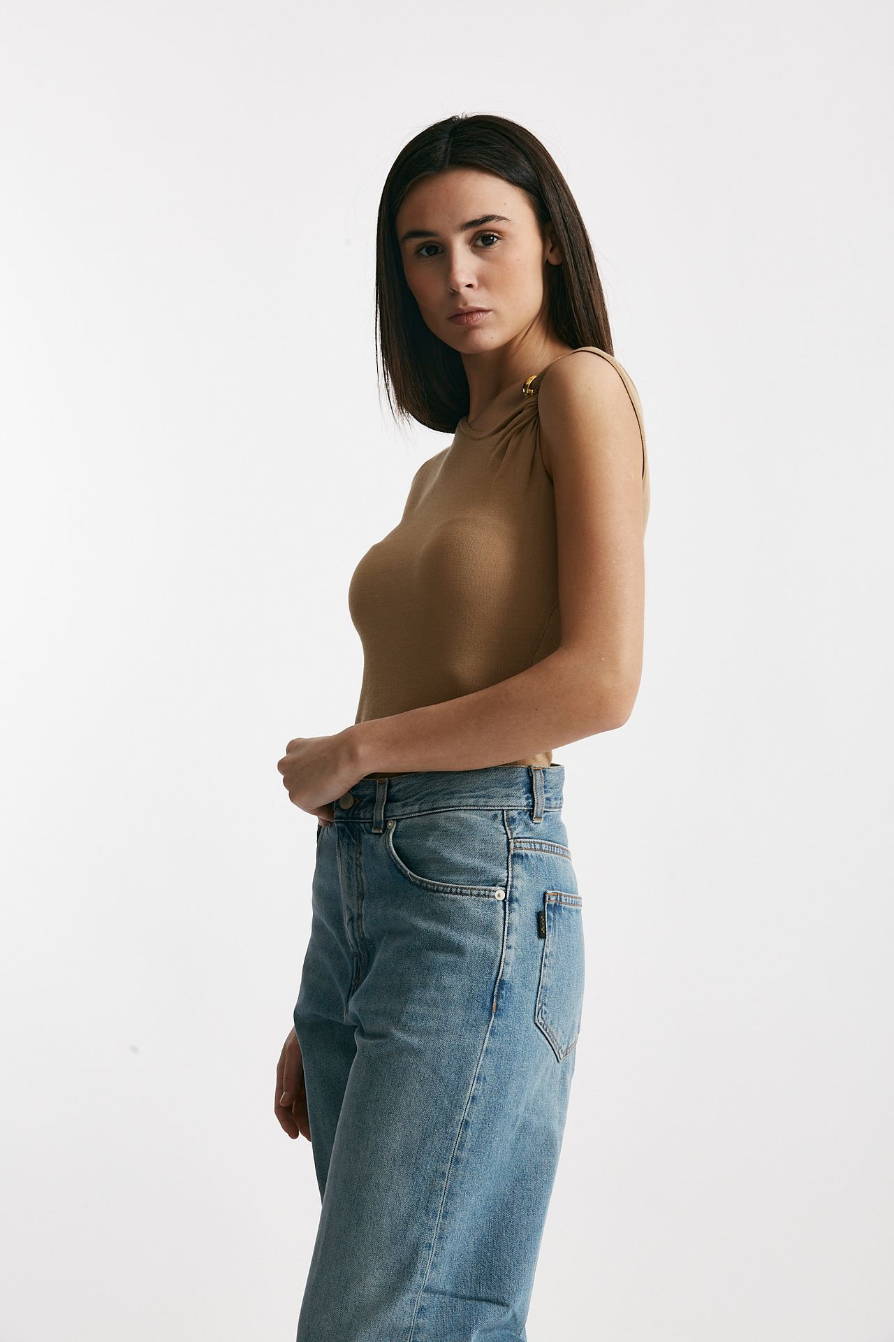 Top in viscosa cammello