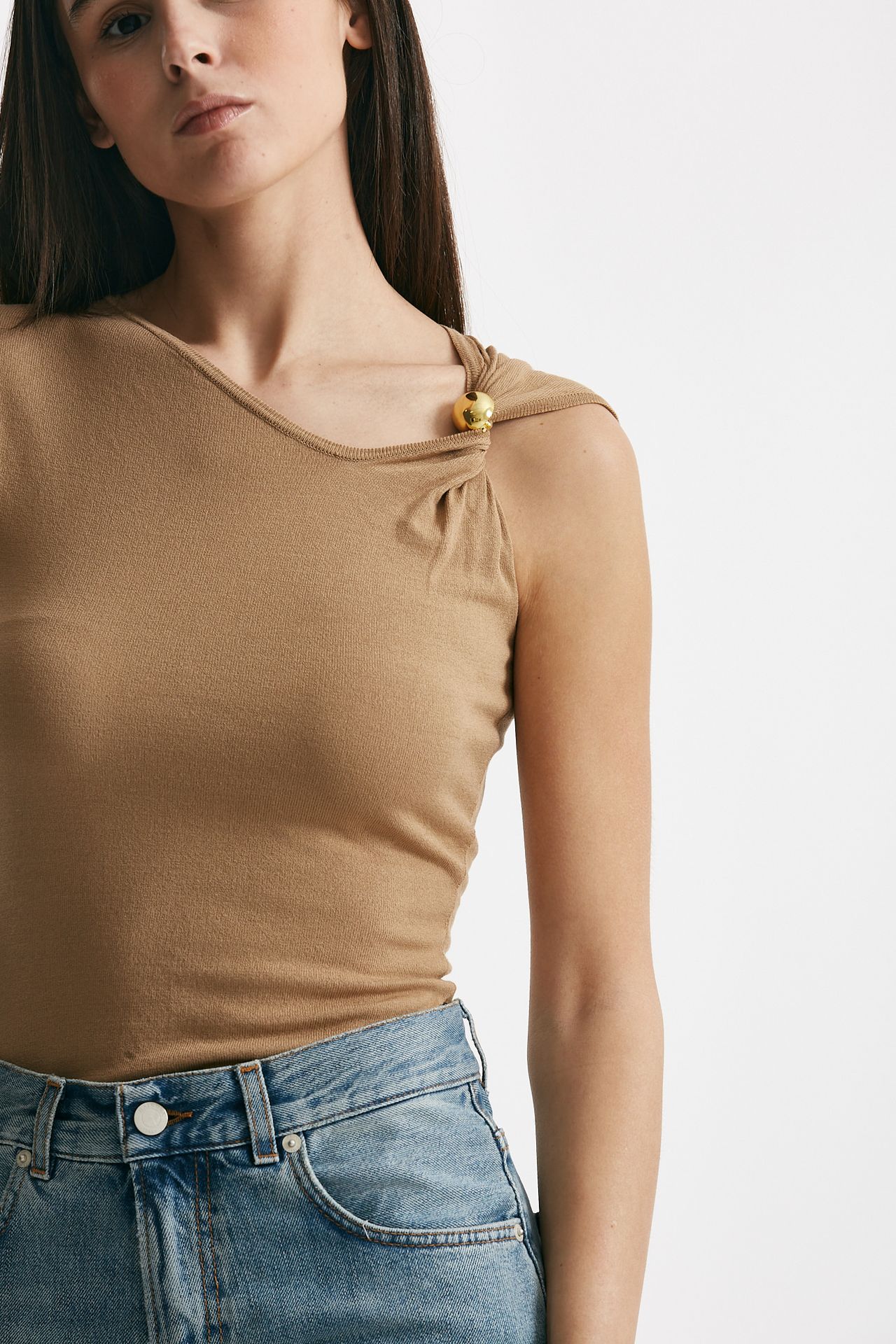Top in viscosa cammello