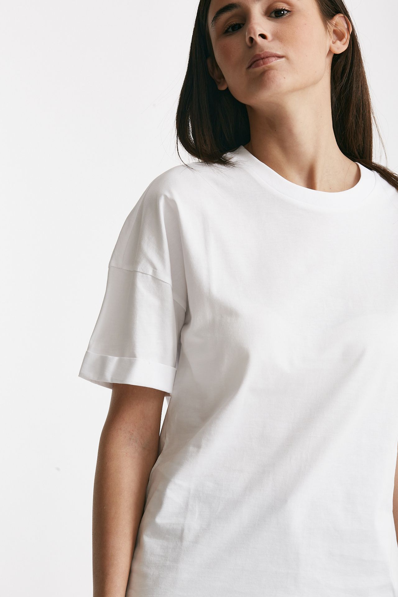 T-shirt girocollo over bianco 