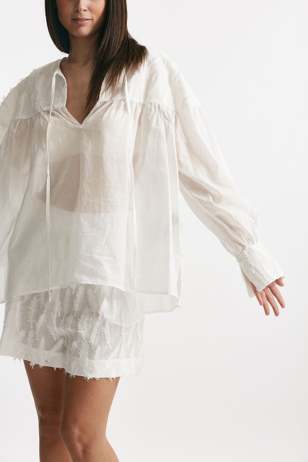 Camicia over bianco