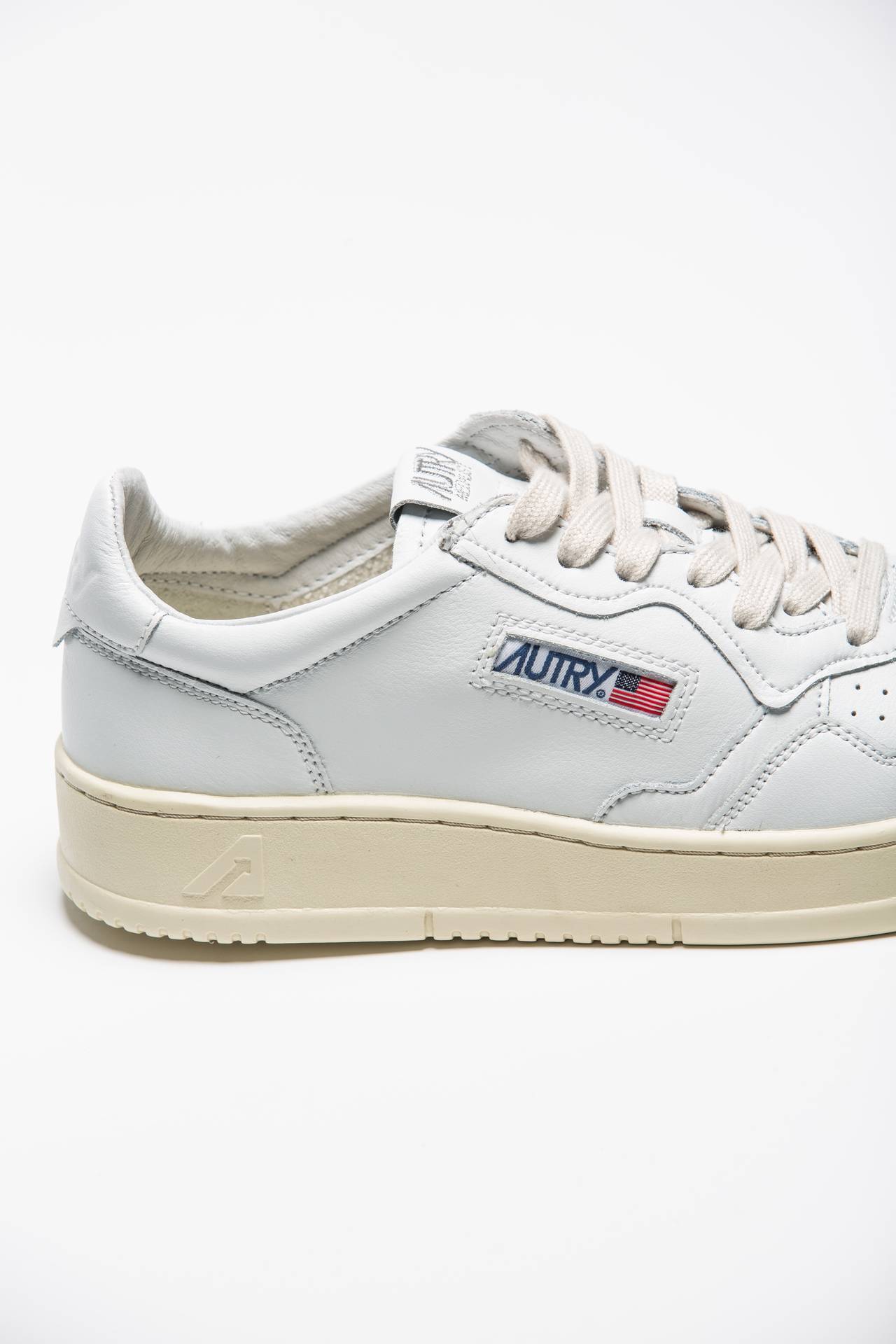 Sneakers MEDALIST LOW-AULM-LL15