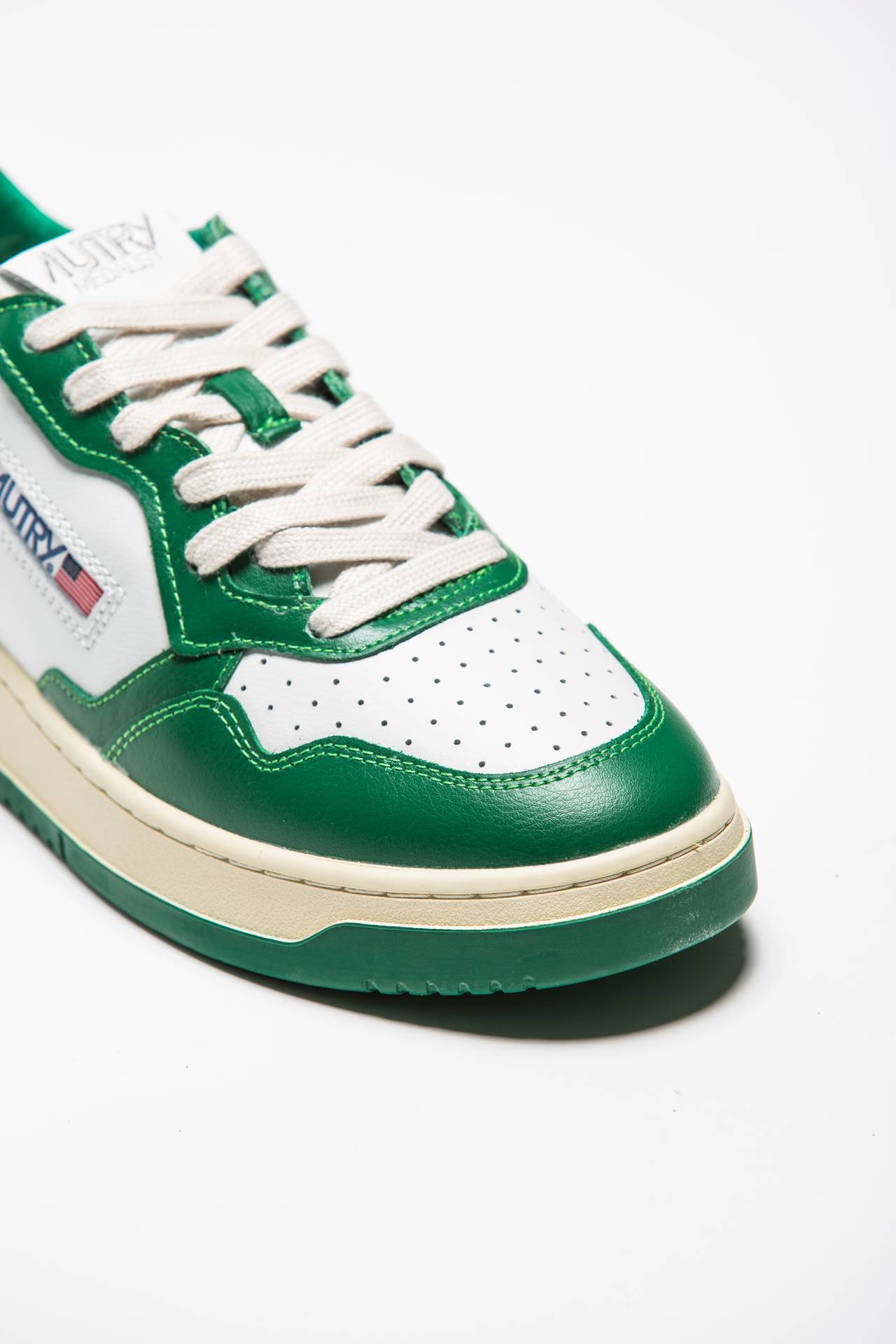 Sneakers MEDALIST LOW-AULM-WB03