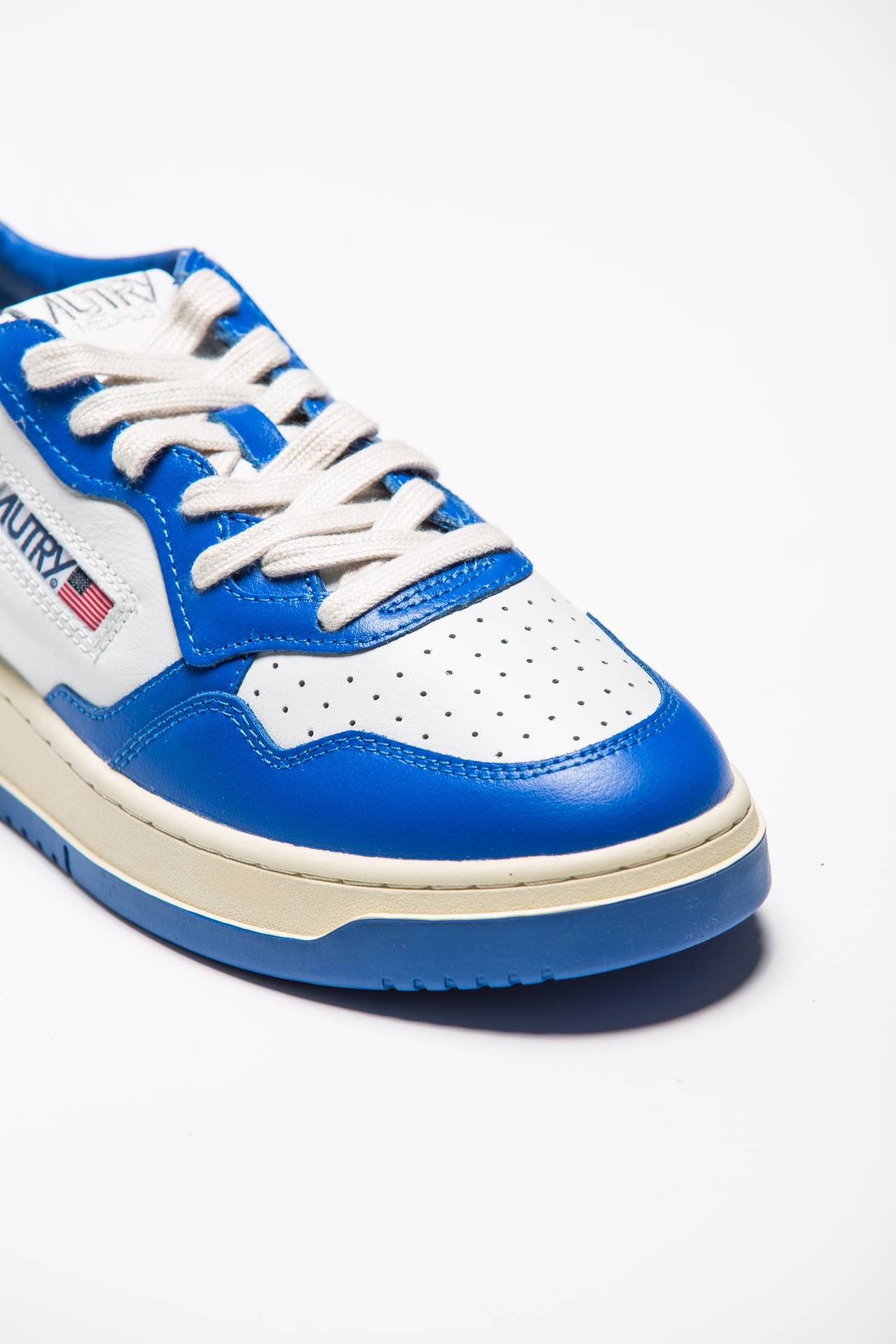 Sneakers MEDALIST LOW-AULM-WB15