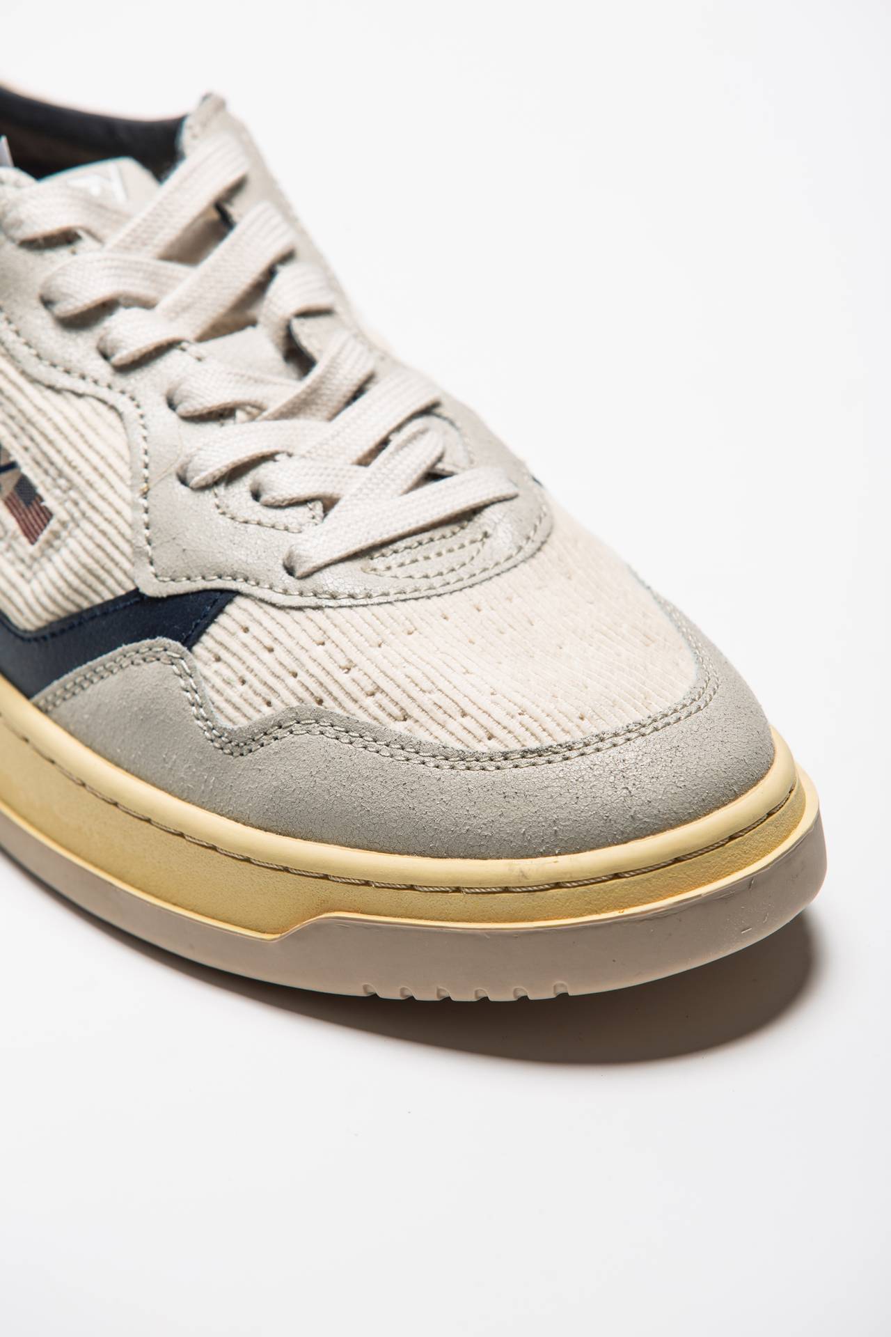 Sneaker MEDALIST LOW-AULM-CC05