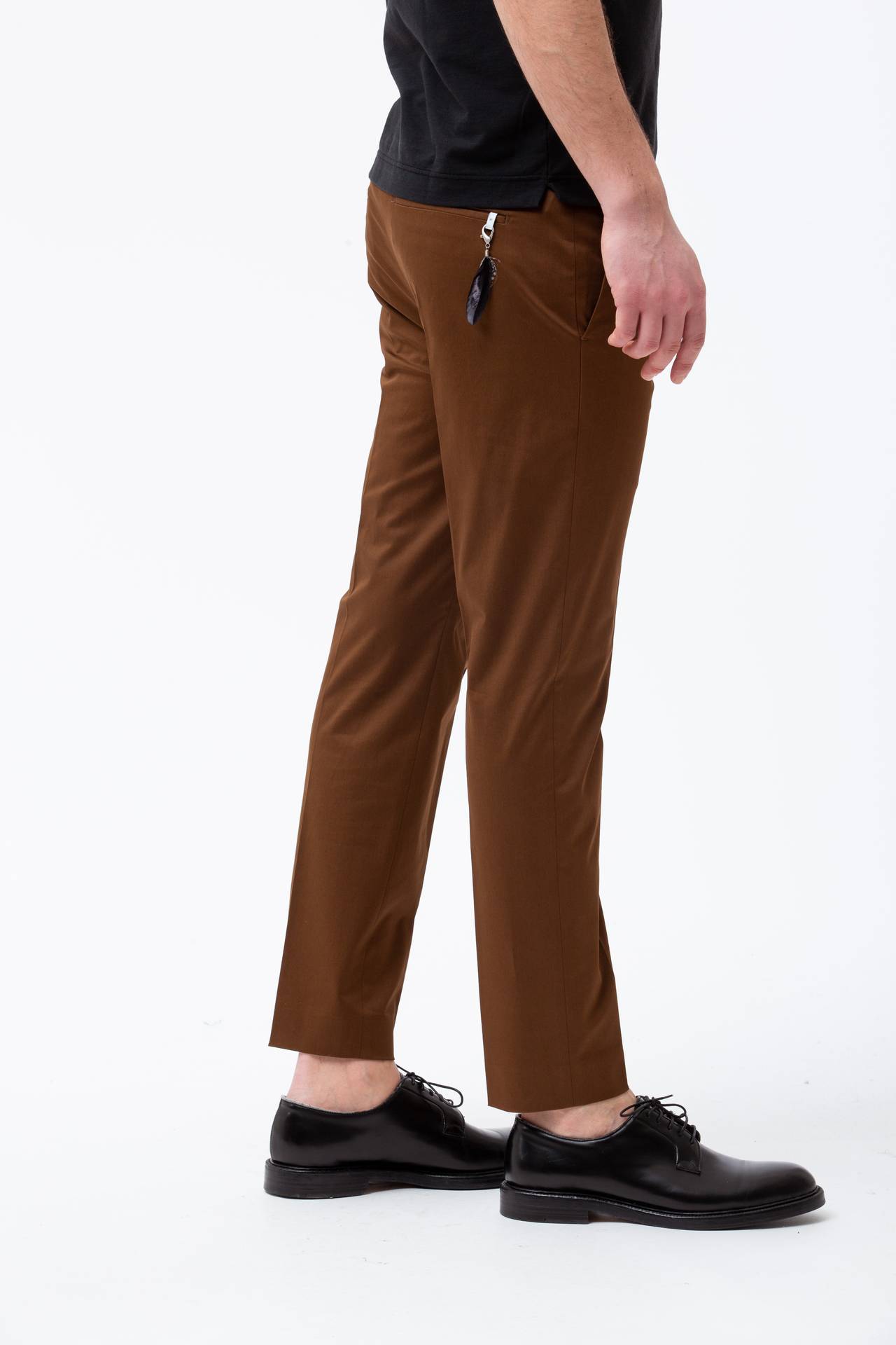 Pantalone in cotone raso stretch
