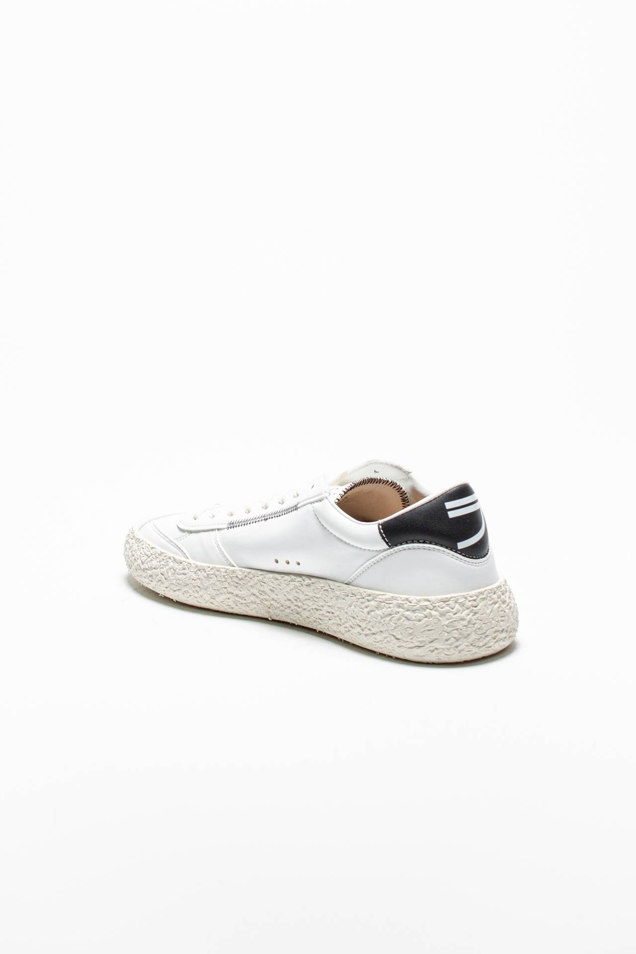 Sneakers 1.01 BASIC