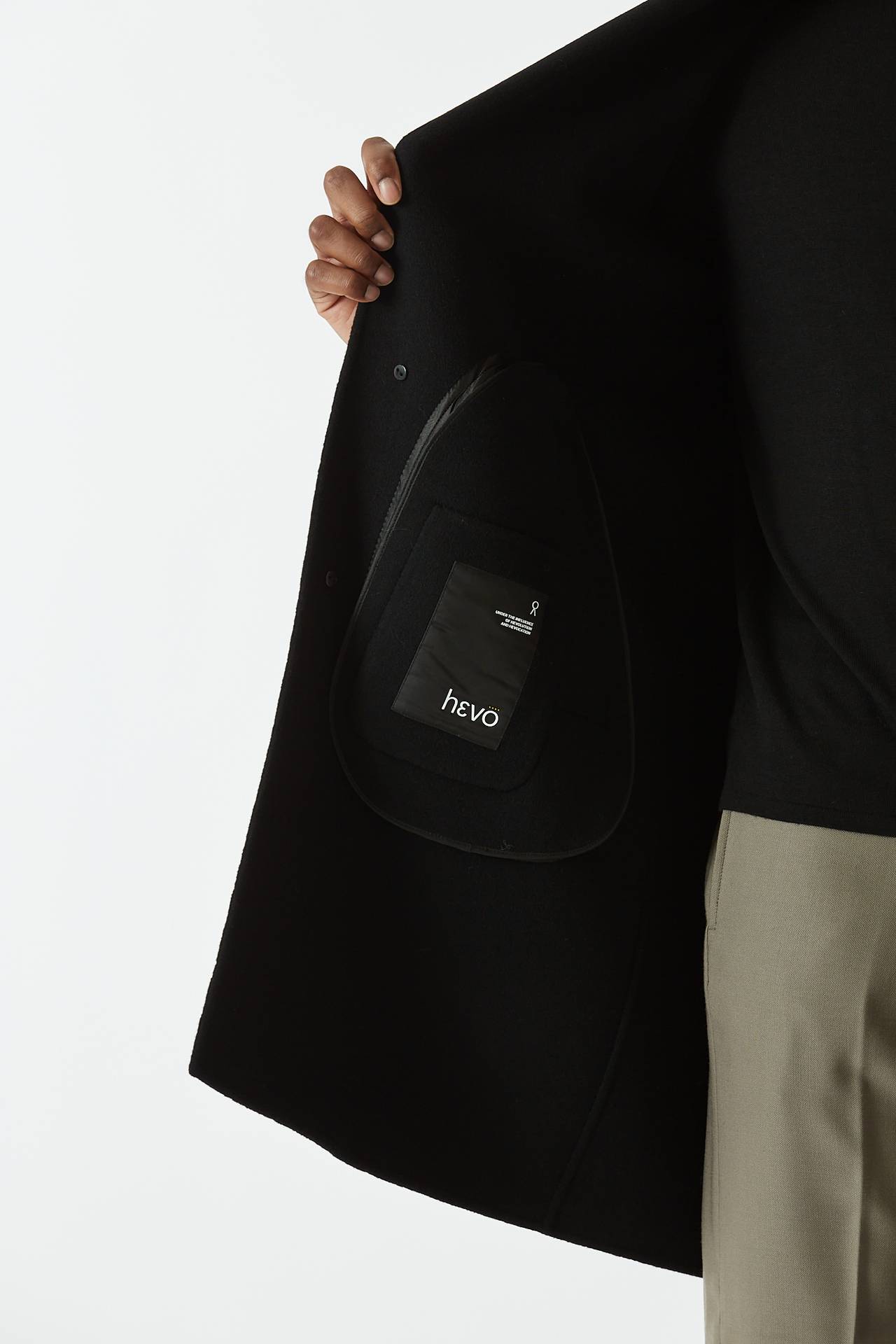 Cappotto in lana monopetto nero