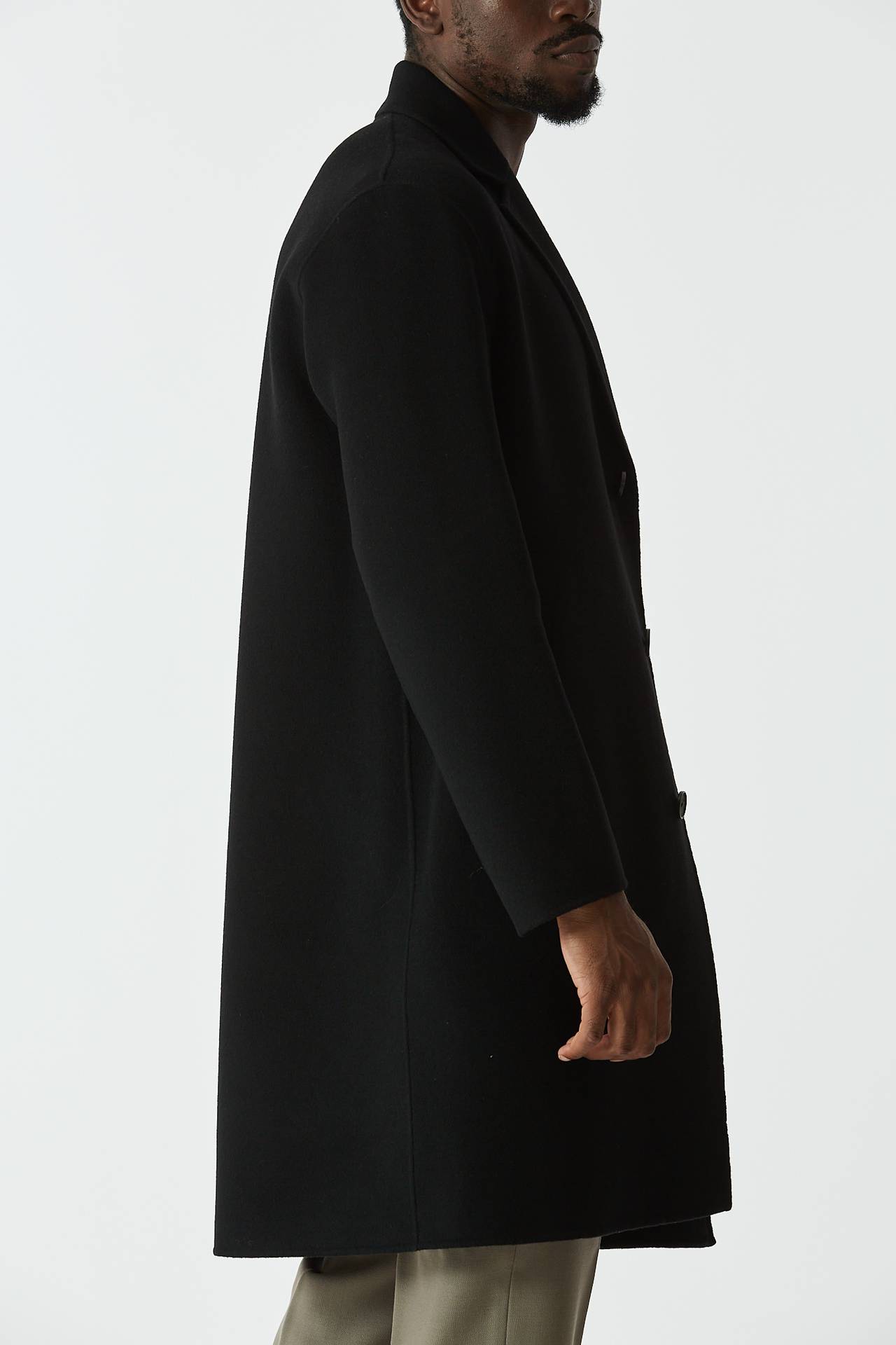 Cappotto in lana monopetto nero