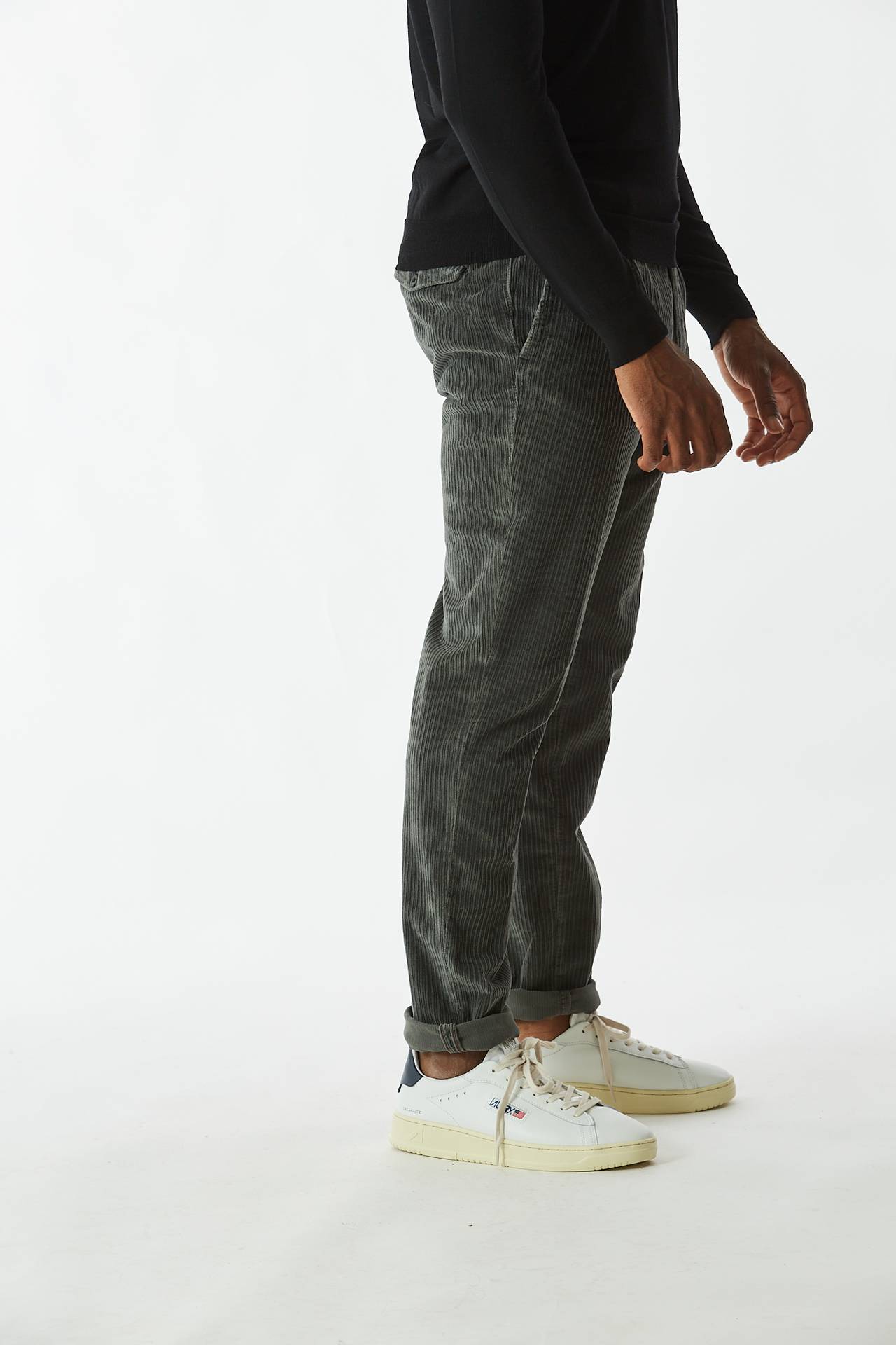 Pantalone in velluto stretch grigio