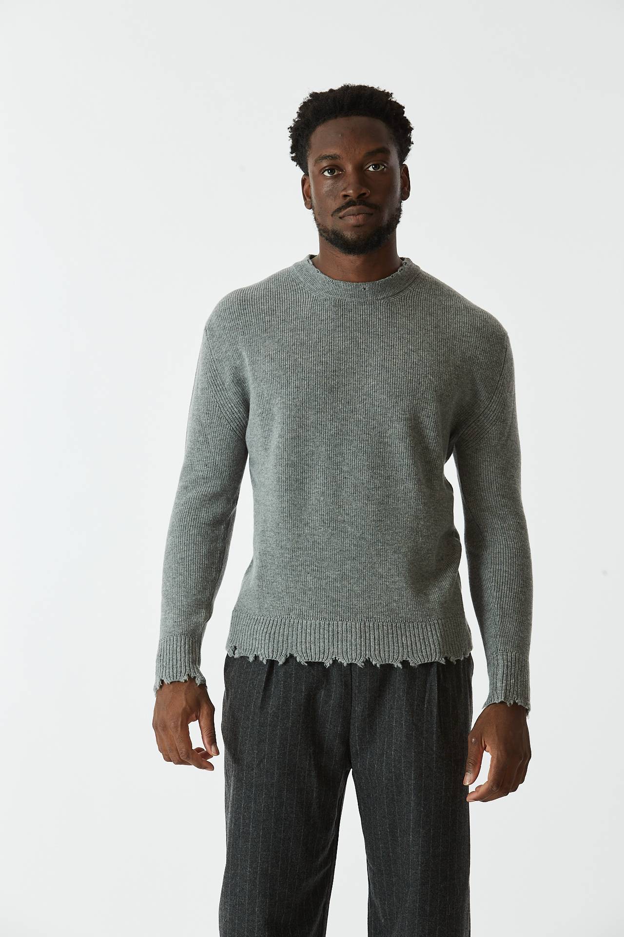 Maglia girocollo grigio