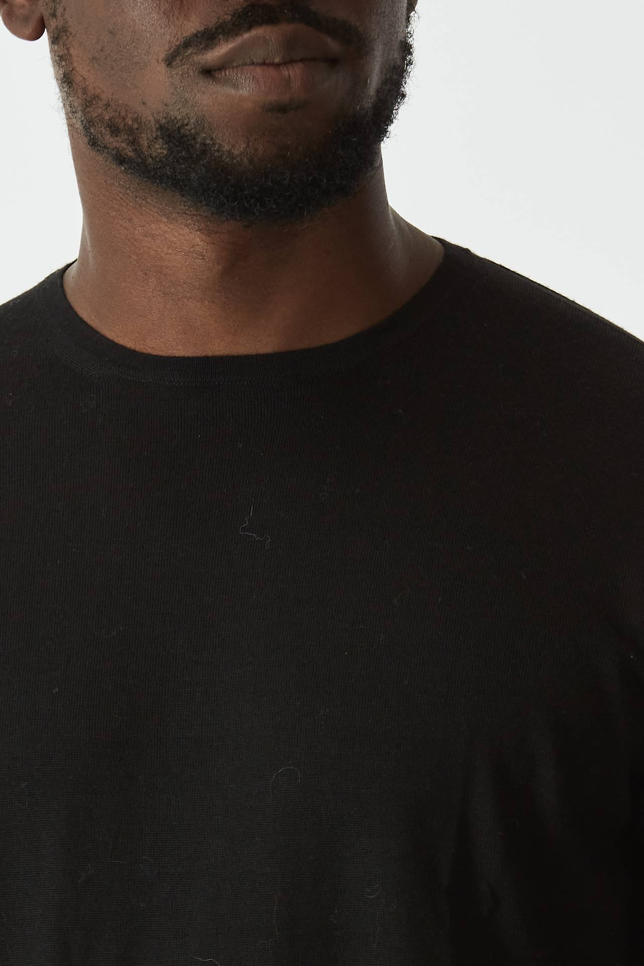 Maglia misto cashmere girocollo nero
