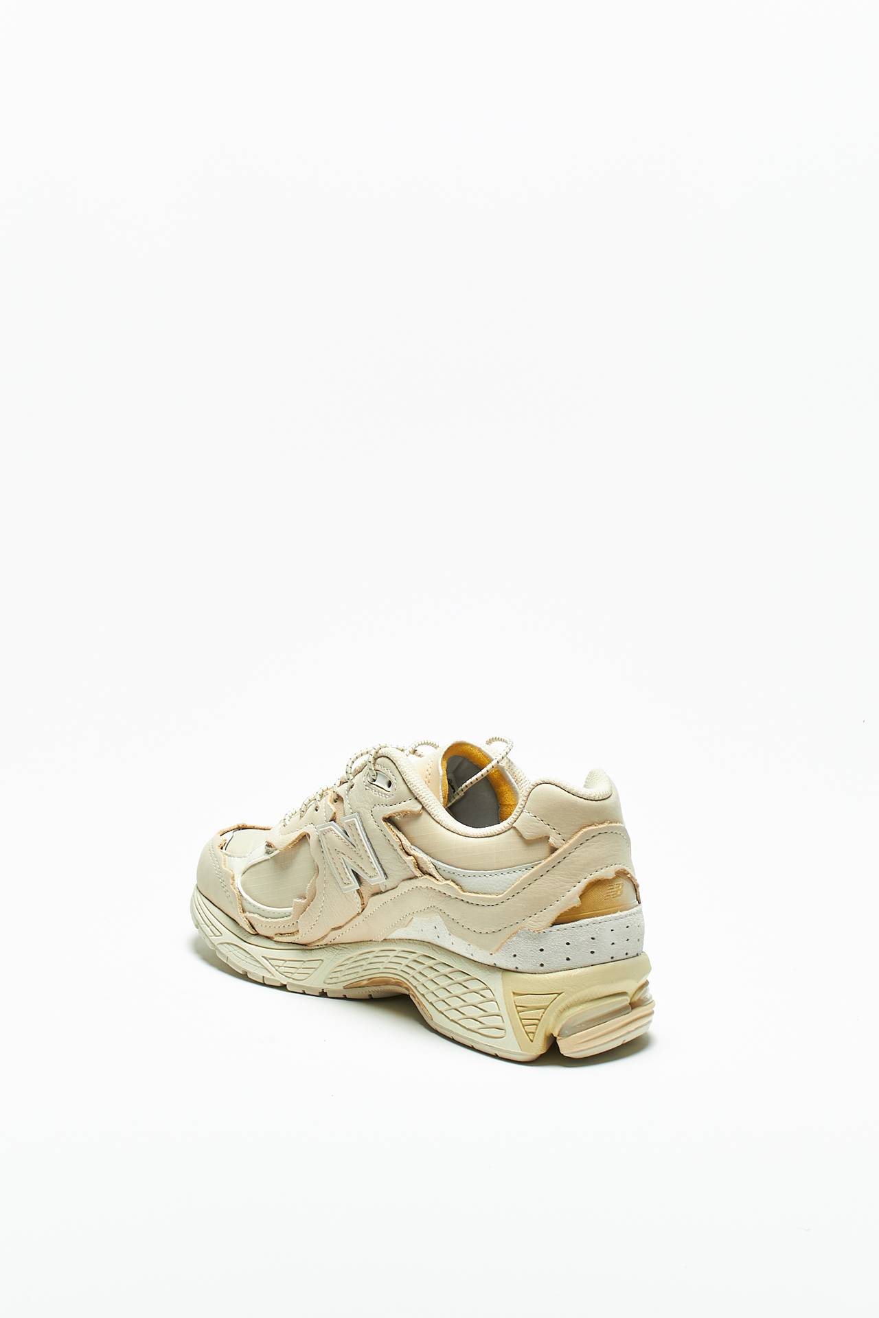 Sneakers M2002RDQ