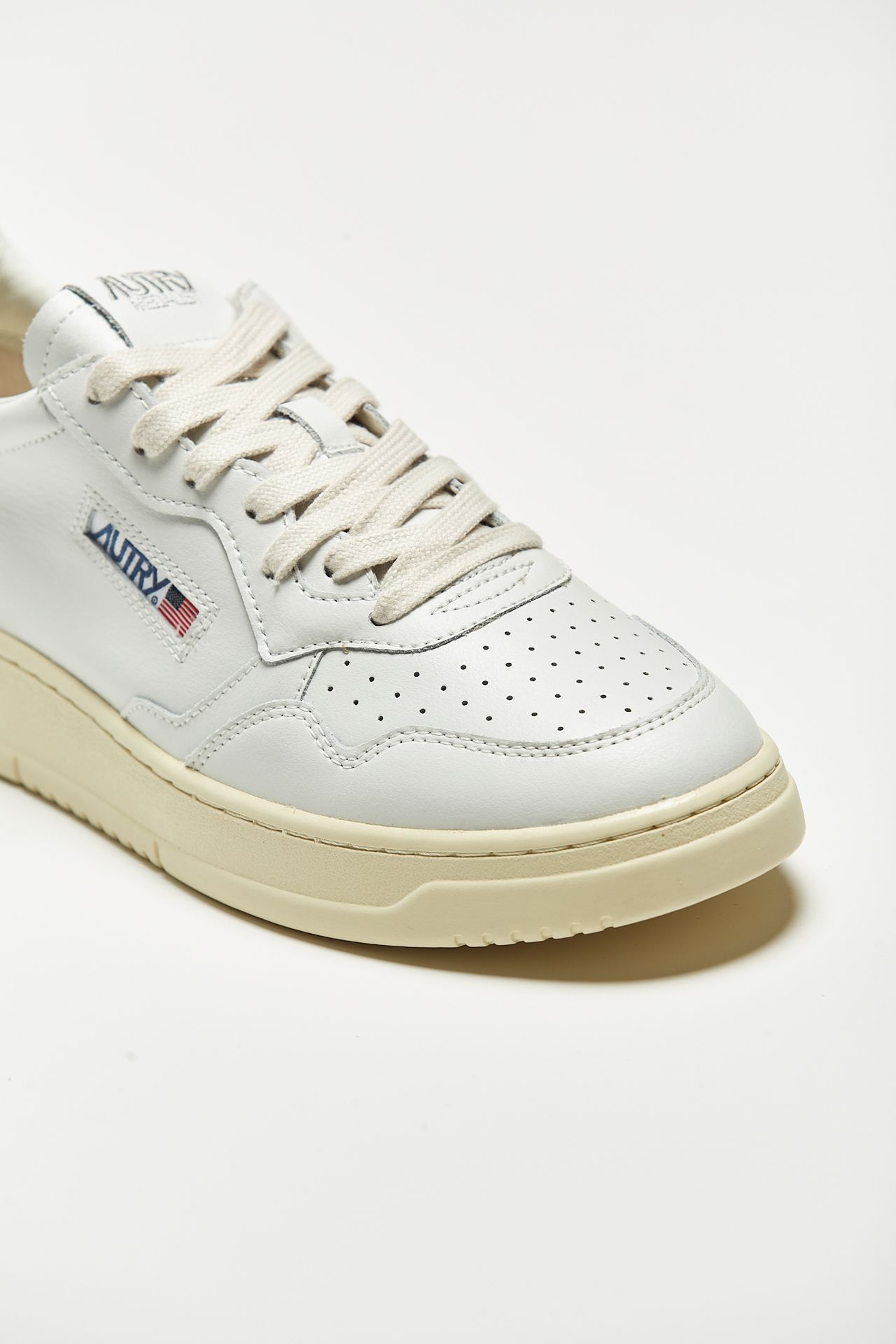 Sneaker MEDALIST-LOW-AULM-LL64