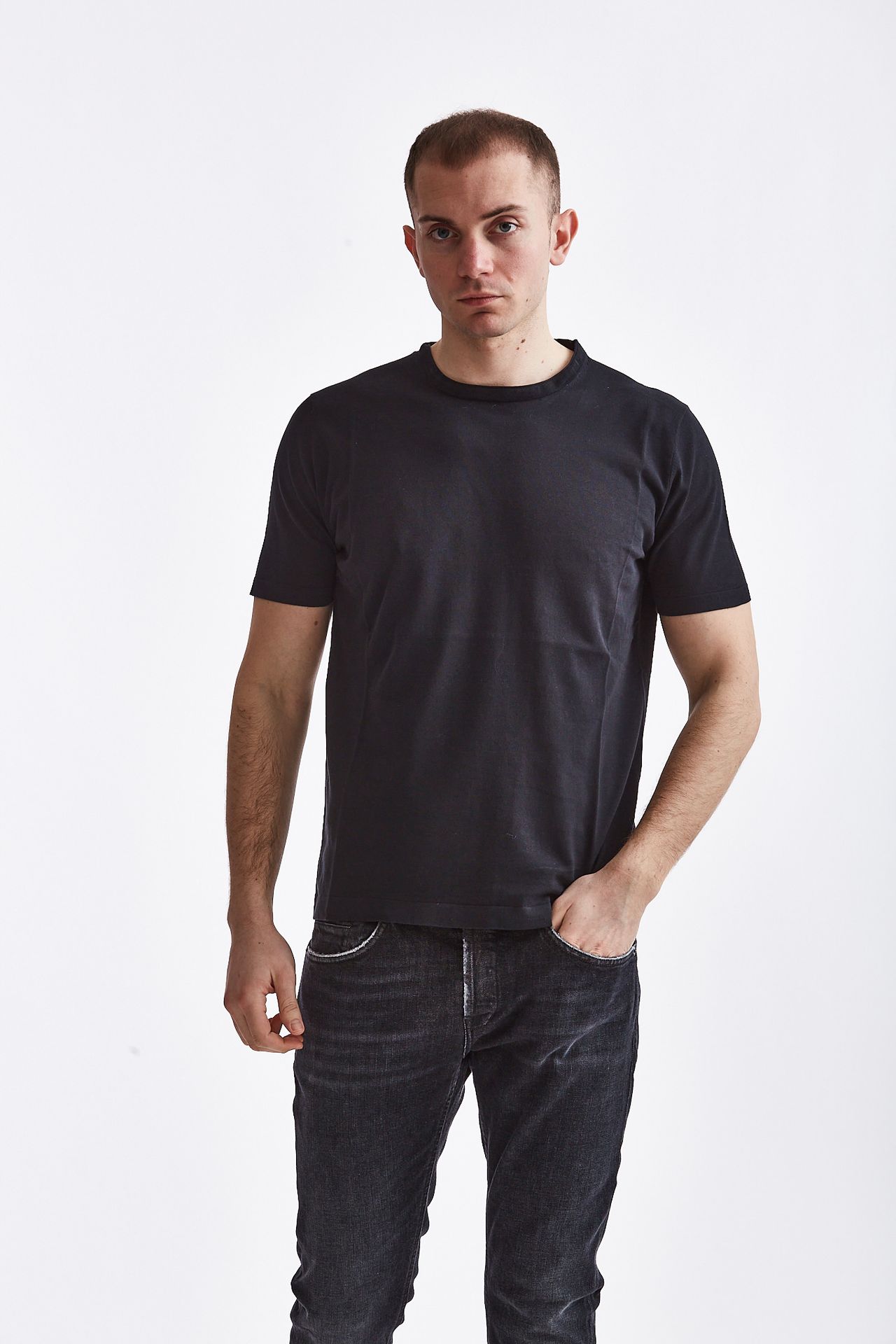 T-shirt in cotone maglia nero
