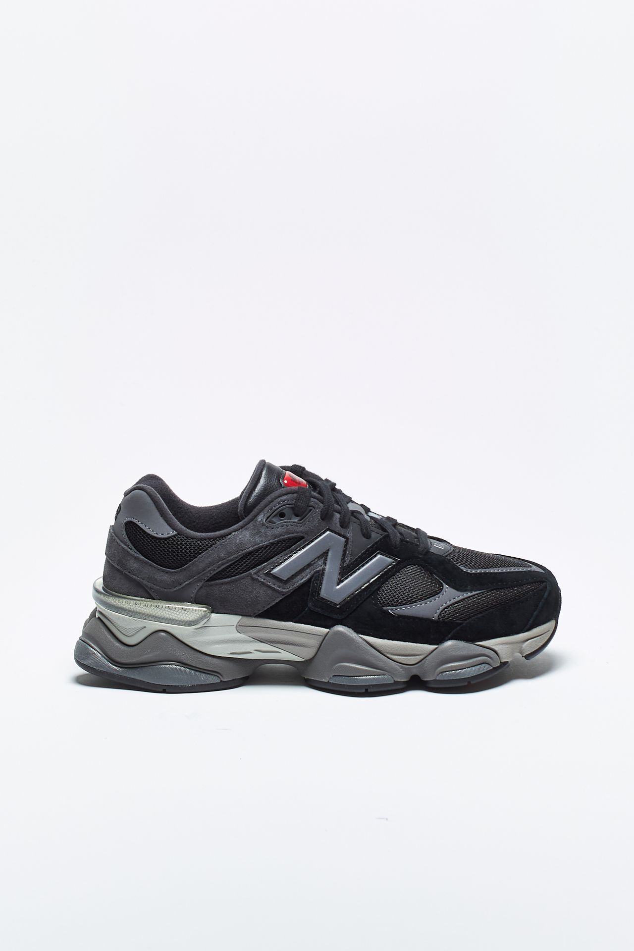 Sneakers U9060BLK New Balance Uomo Pier Abbigliamento Worldwide