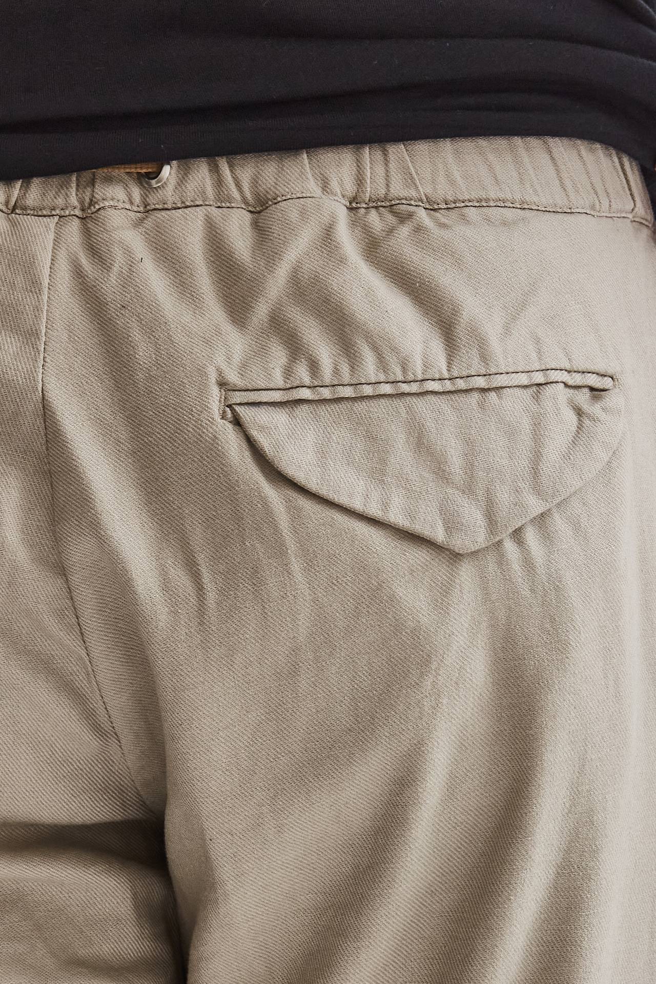 Pantalone in lino pinces beige