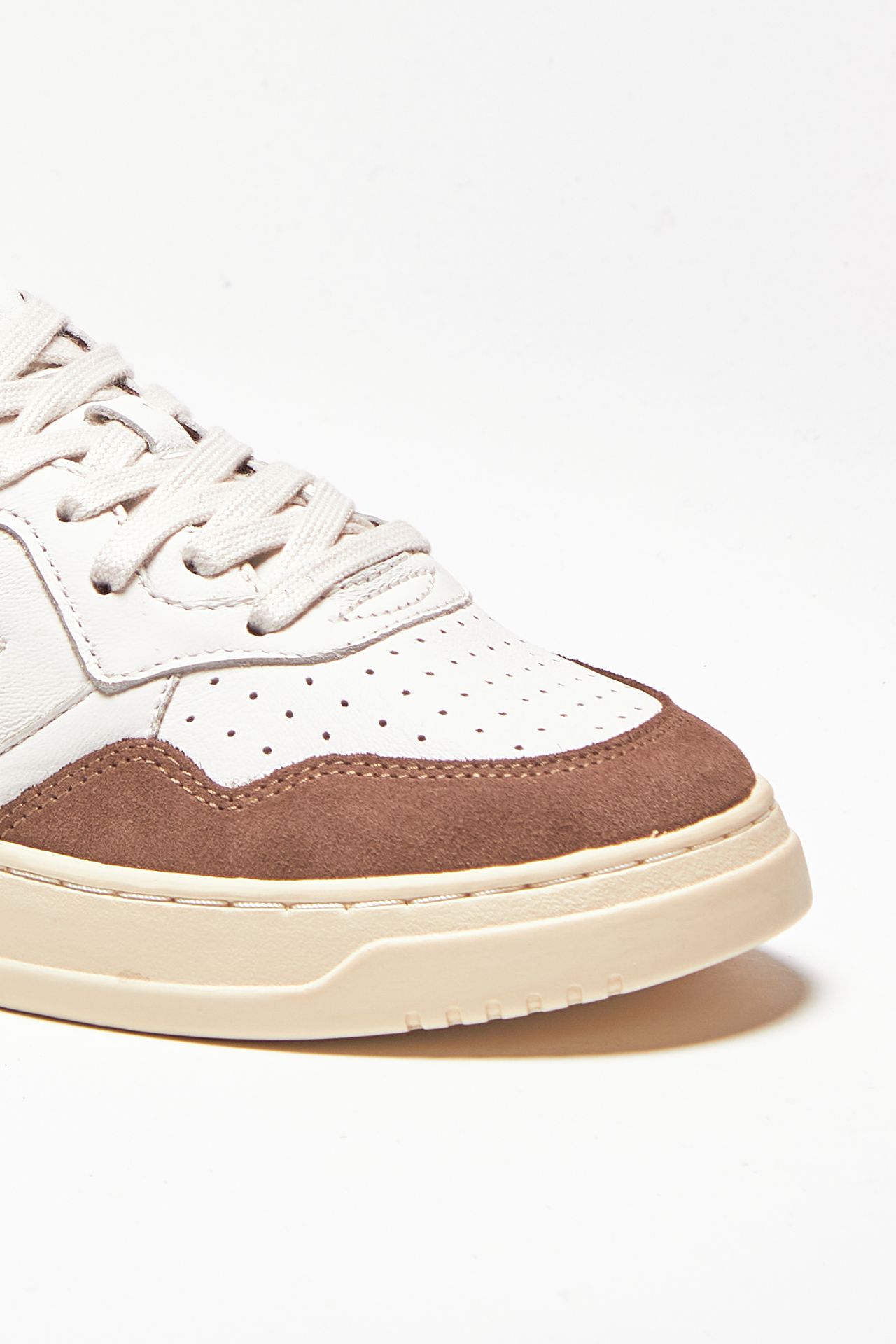 Sneakers MEDALIST LOW SUPER VINTAGE AVLW-GS34