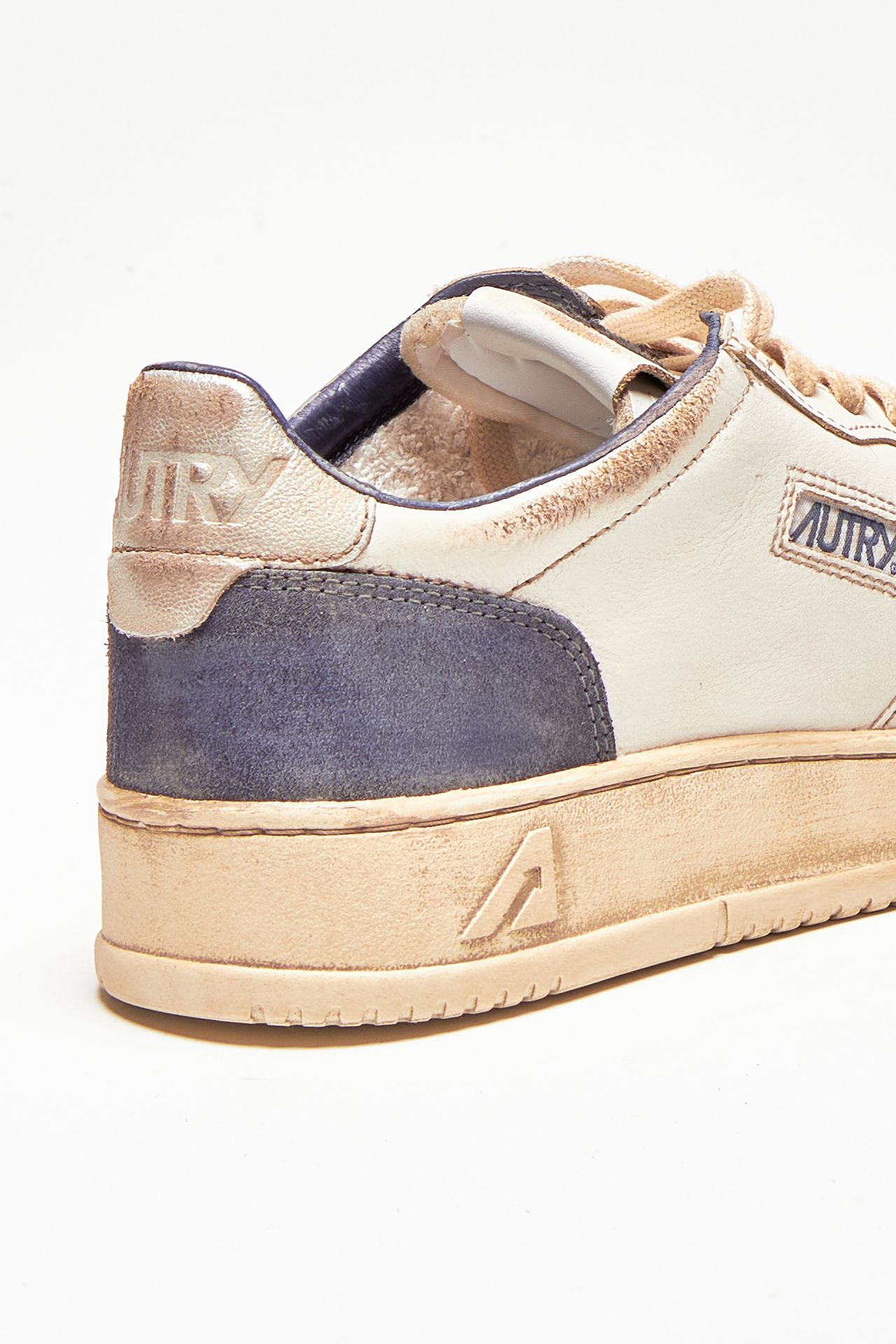 Sneakers MEDALIST LOW SUPER VINTAGE AVLW-LS07