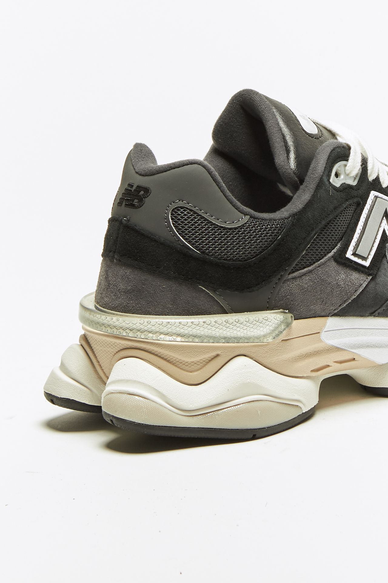 Sneakers U9060 in suede e mesh New Balance Uomo U16NEW05 Pier Abbigliamento Italia