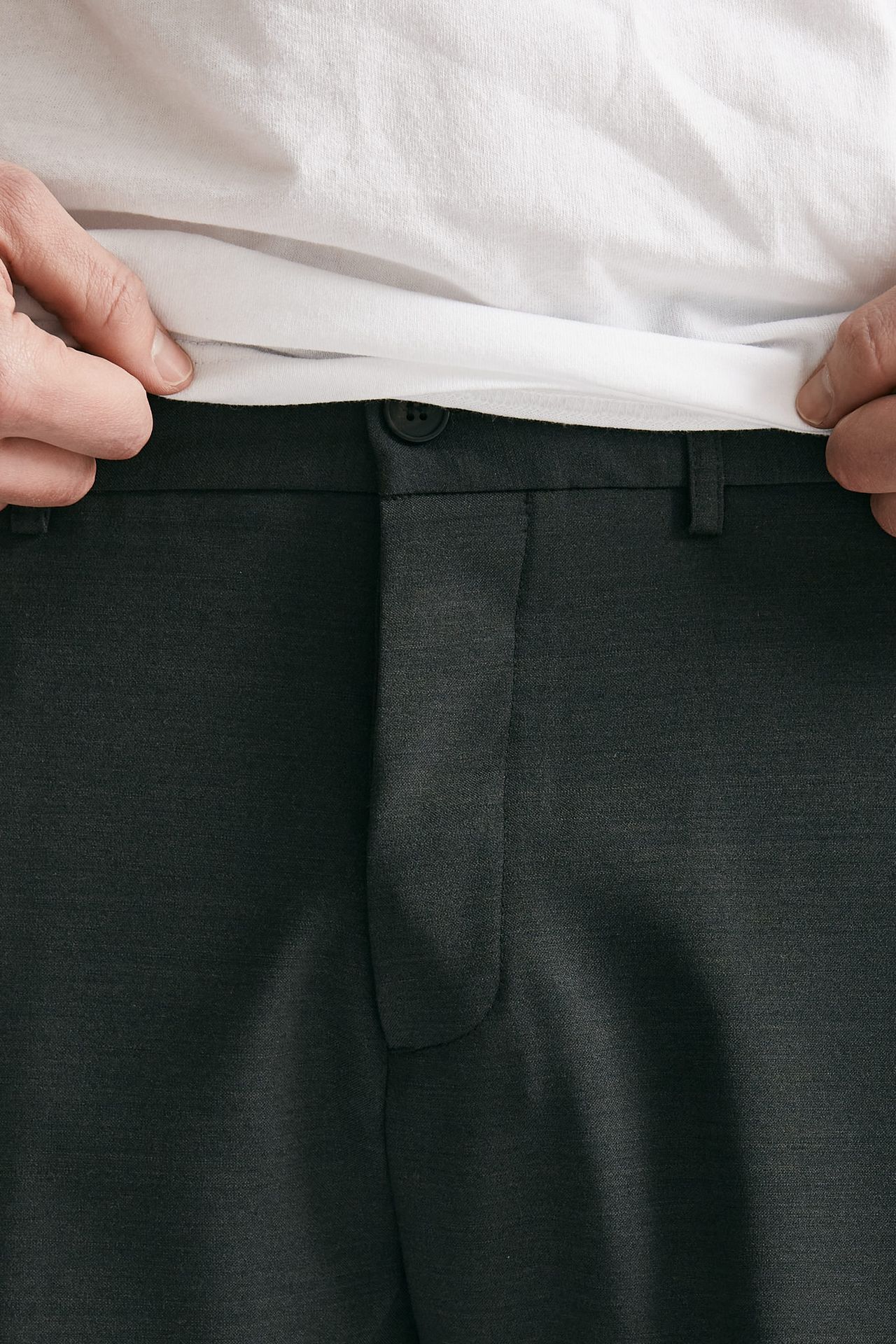Pantalone in poliestere e lana stretch grigio antracite