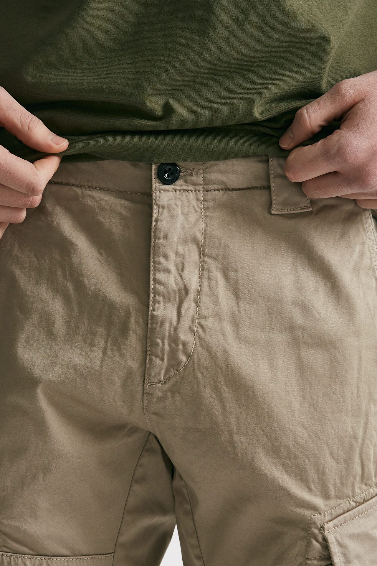 Pantalone cargo STRETCH SATEEN UTILITY CARGO beige