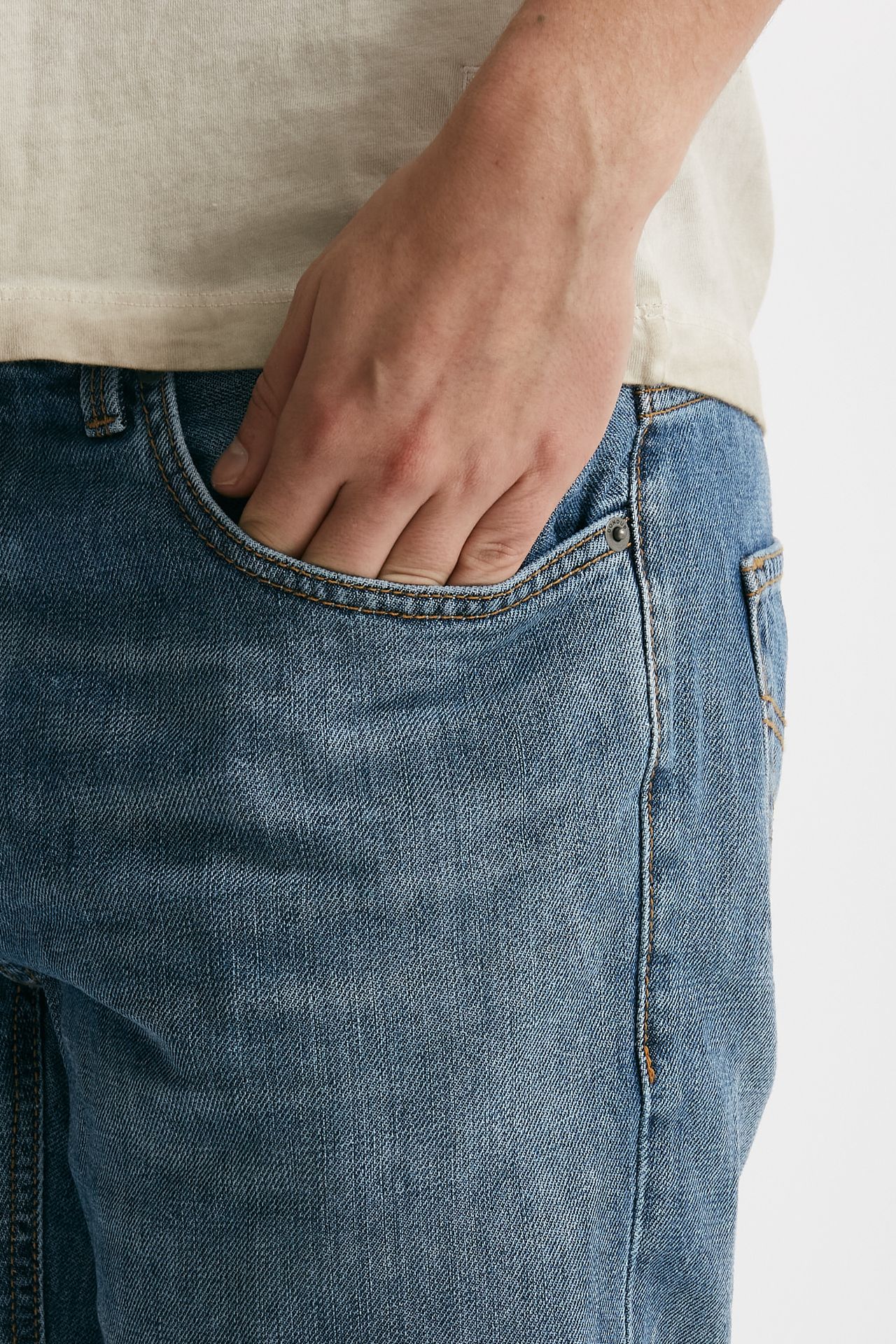 Jeans BRIGHTON lavaggio chiaro cotone fermo