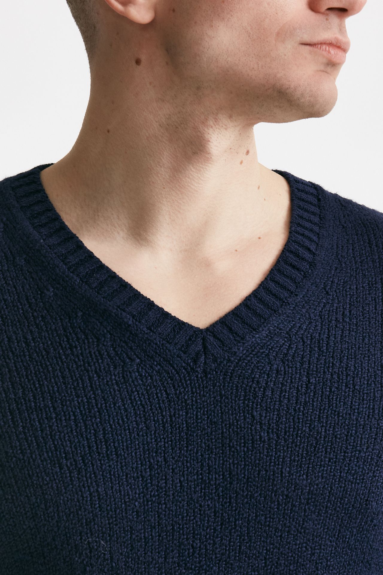 Maglia in cotone scollo a V blu