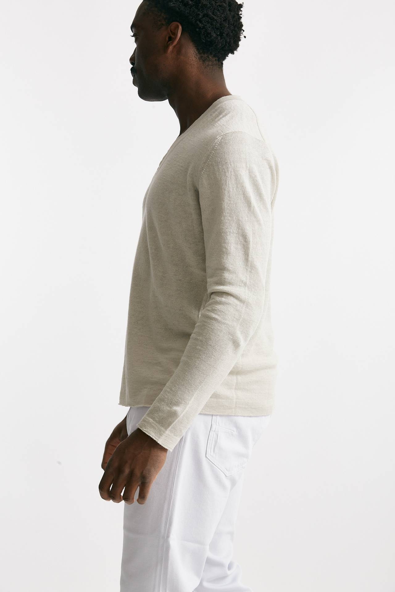Maglia scollo a V in lino e cotone perla 