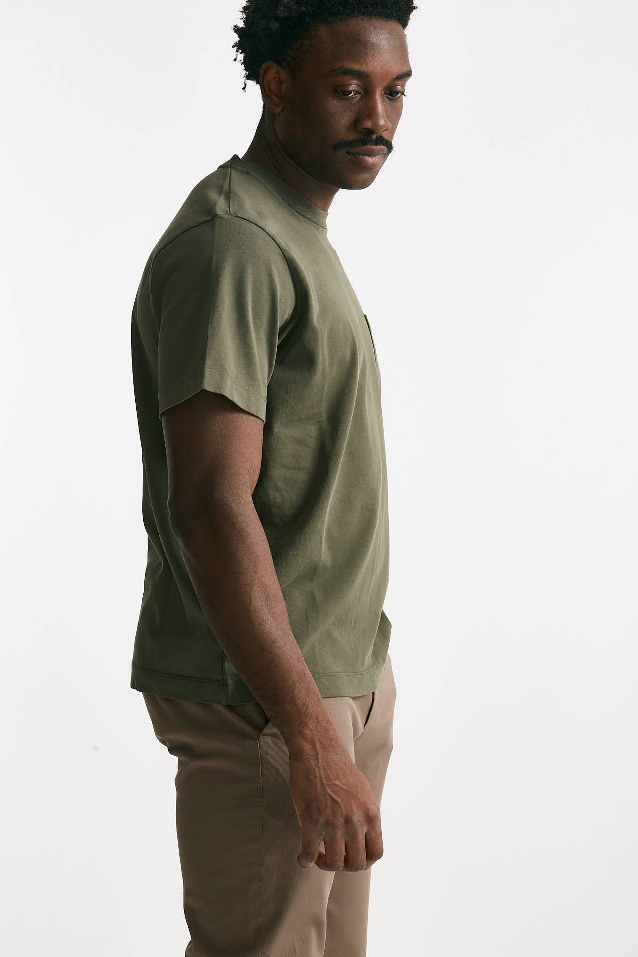 T-shirt in cotone “doppio” verde militare 