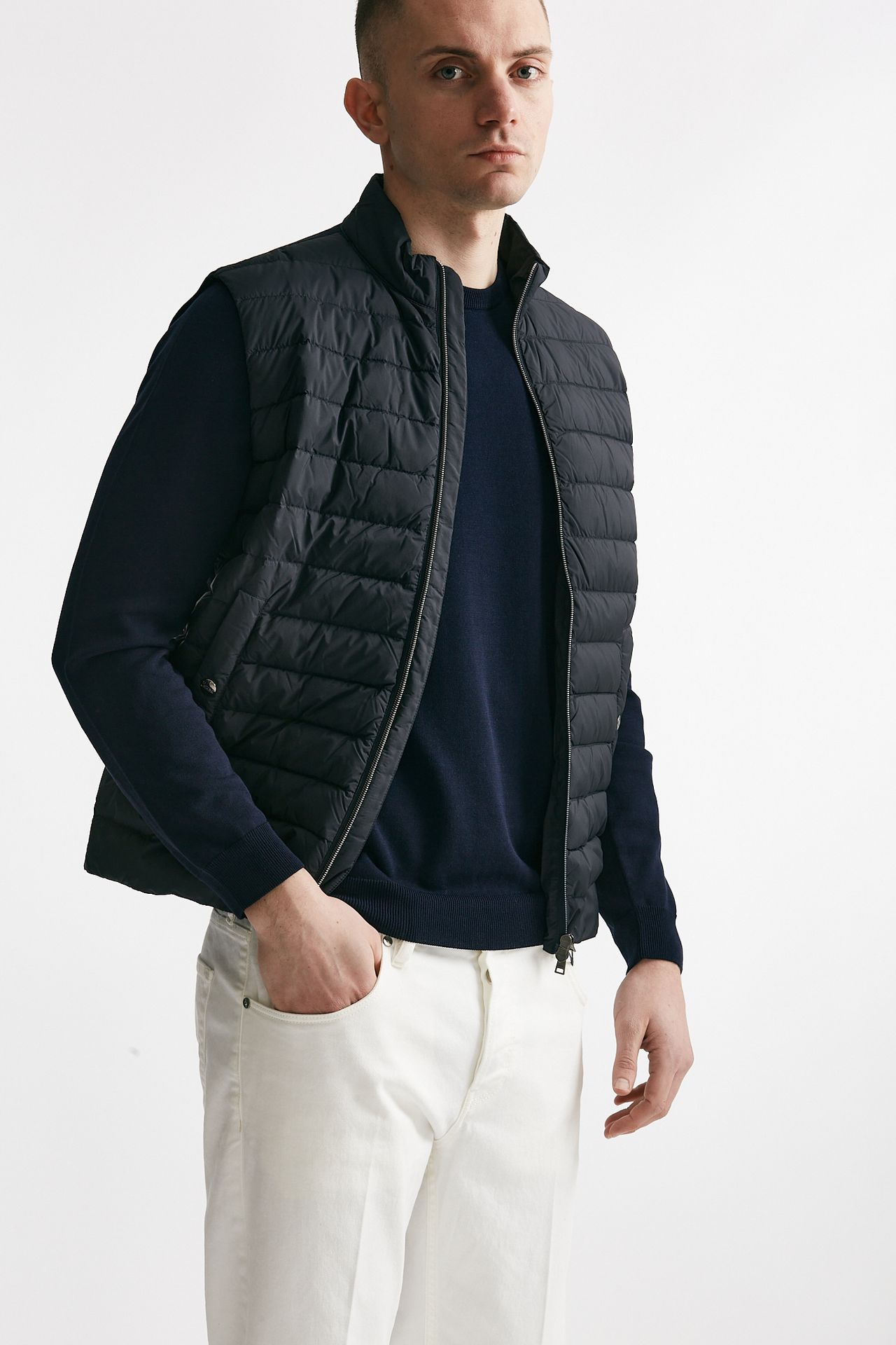 Smanicato in micro piuma e jersey di cotone blu