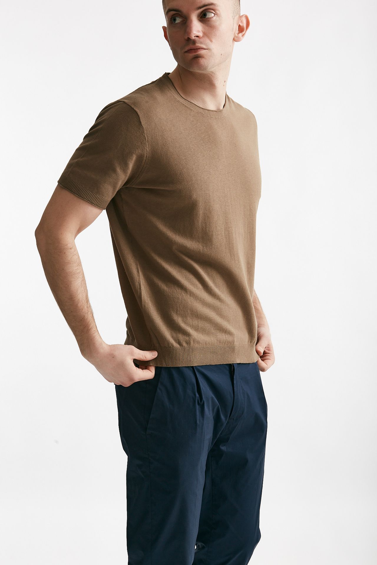 T shirt in cotone e lino cammello