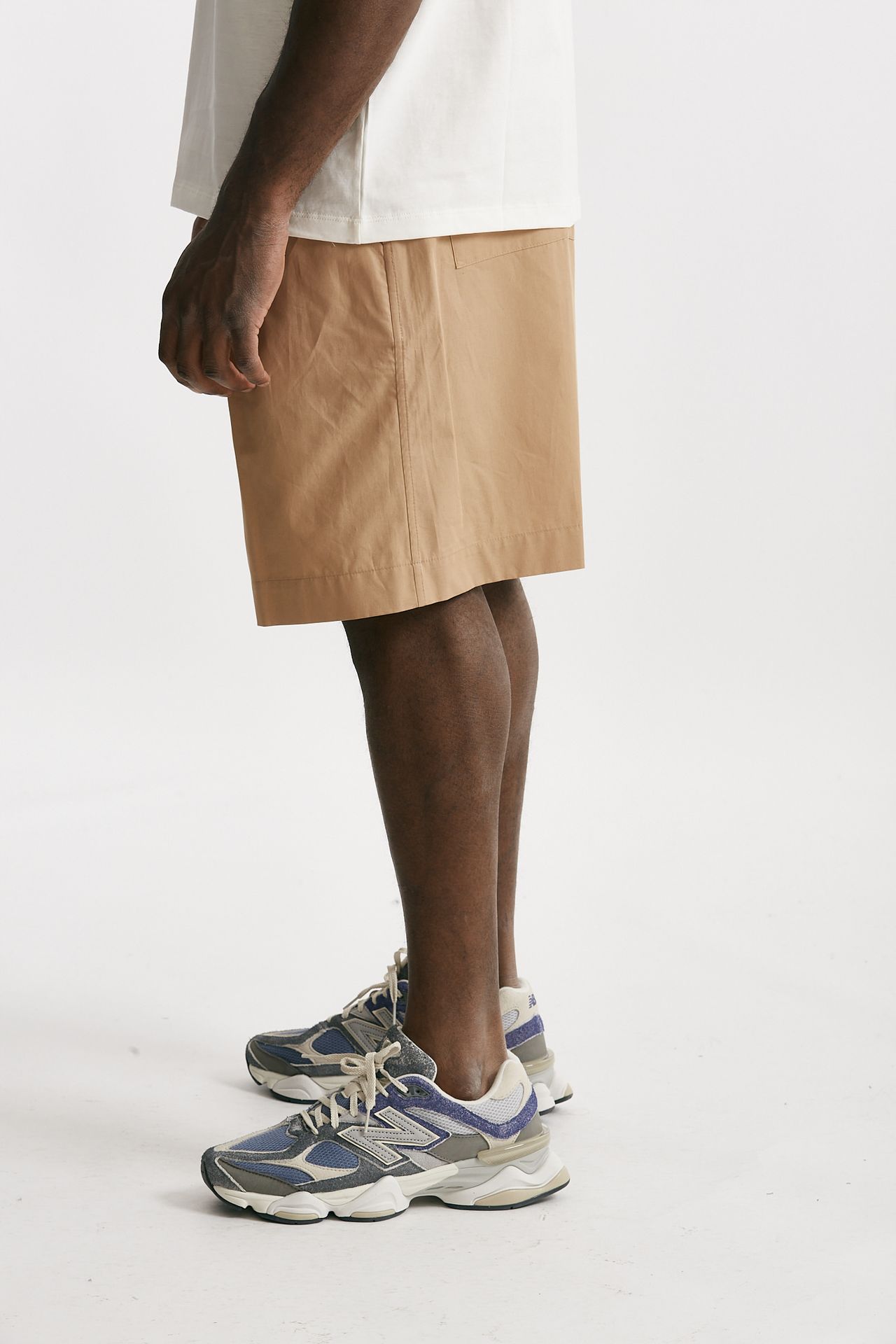 Bermuda gamba ampia in cotone beige 
