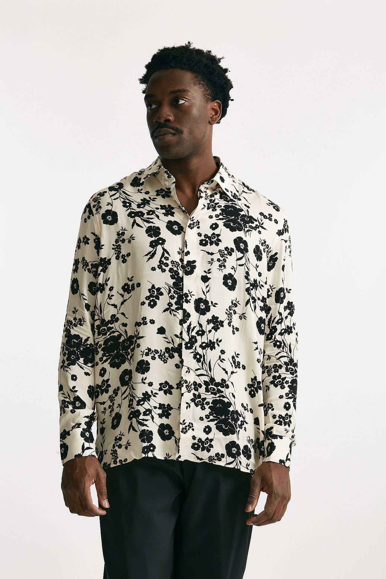 Camicia in viscosa fantasia bianco e nero