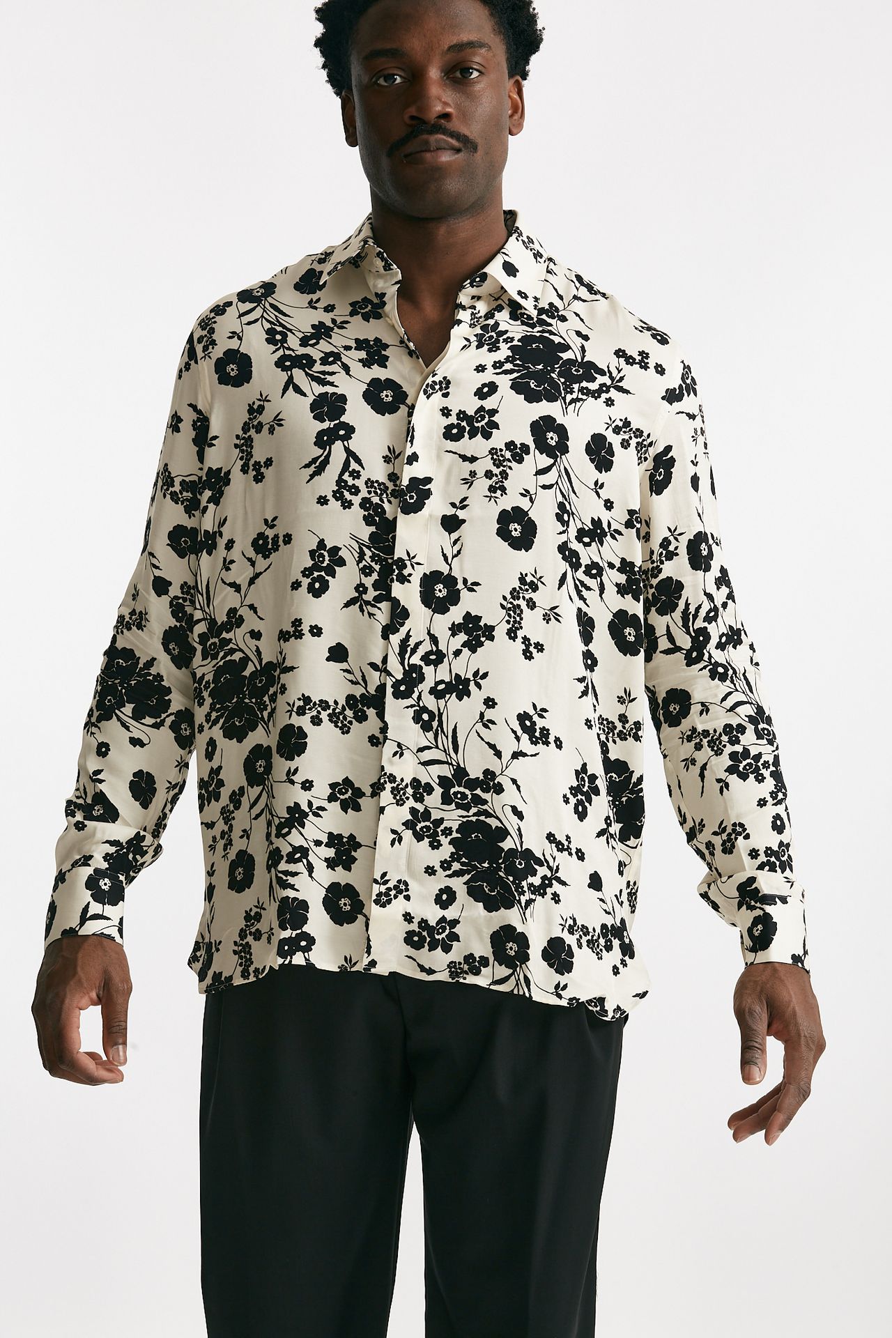 Camicia in viscosa fantasia bianco e nero